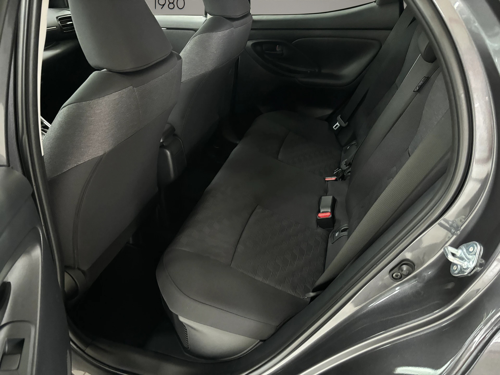 TOYOTA Yaris 1.5 Trend e-CVT-image-9