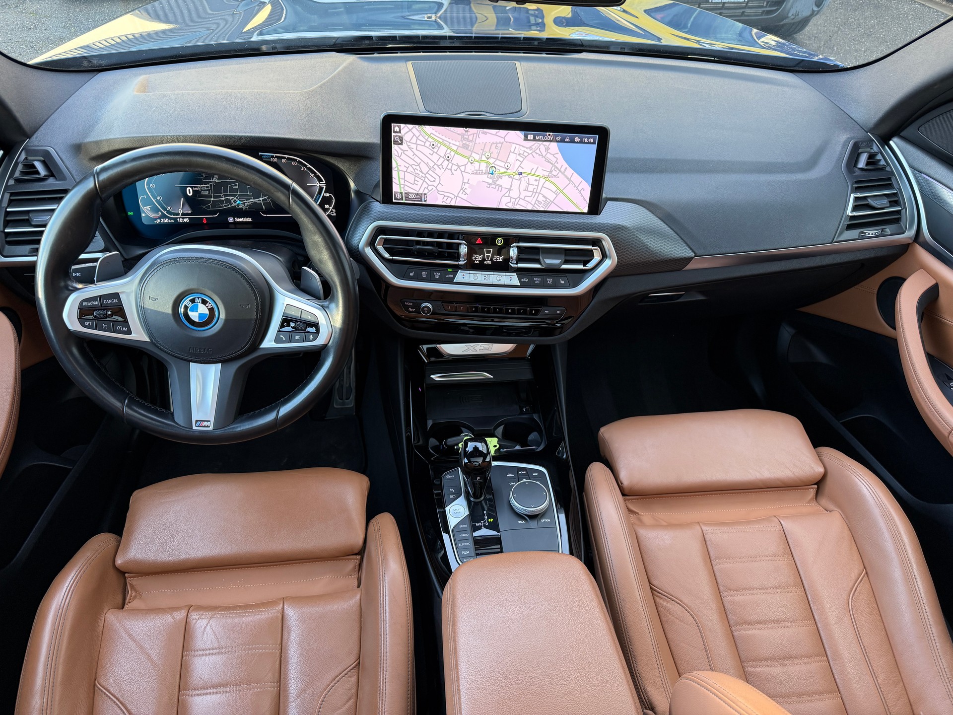 BMW X3 xDrive 30e M Sport ***M-SPORT-SITZE FAHRER & BEIFAHRER / EL. SCHIEBEDACH / M-LENKRAD / M-PAKET ***-image-10