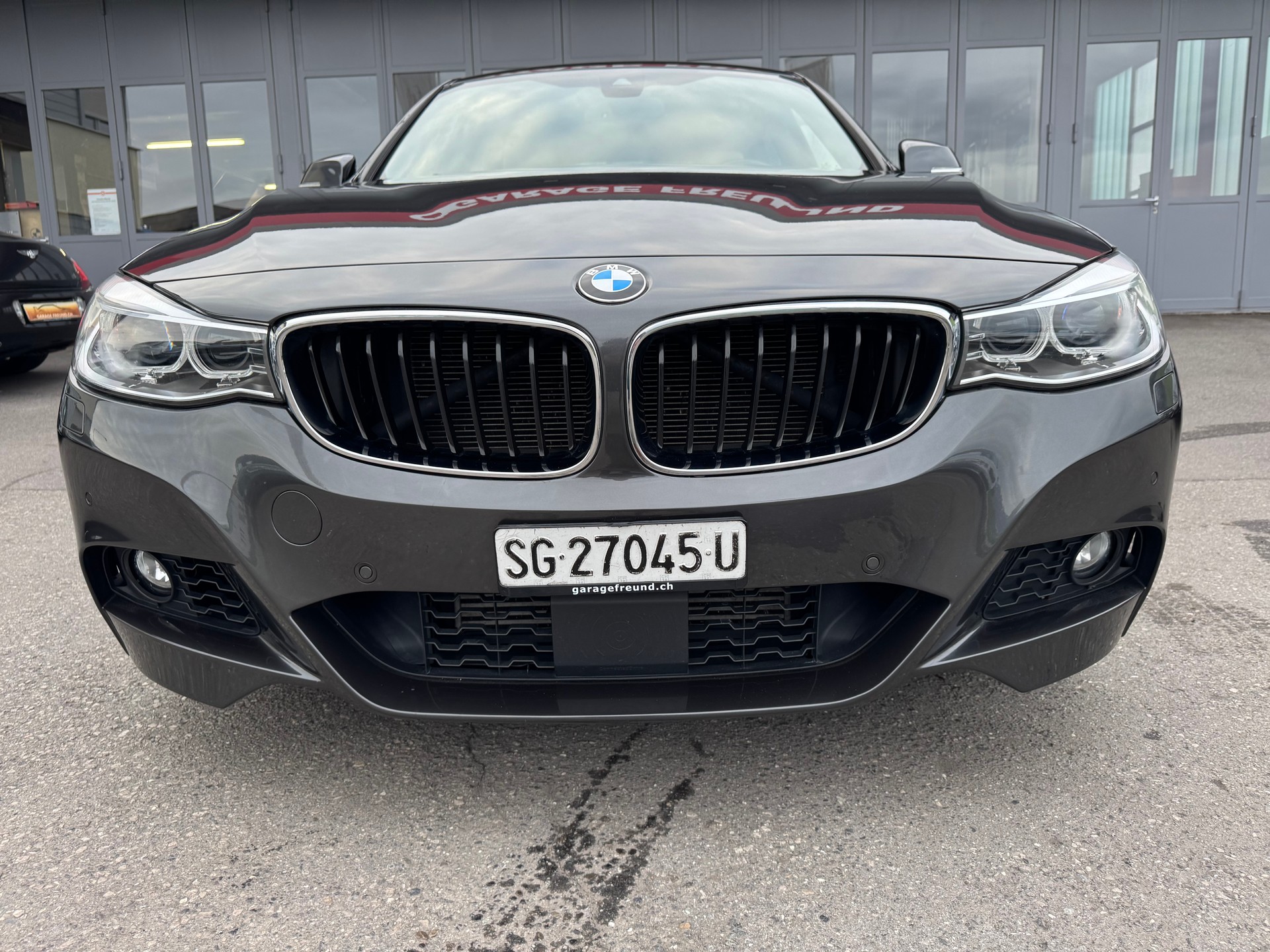 BMW 335i GT xDrive M Sport Line Steptronic-image-2