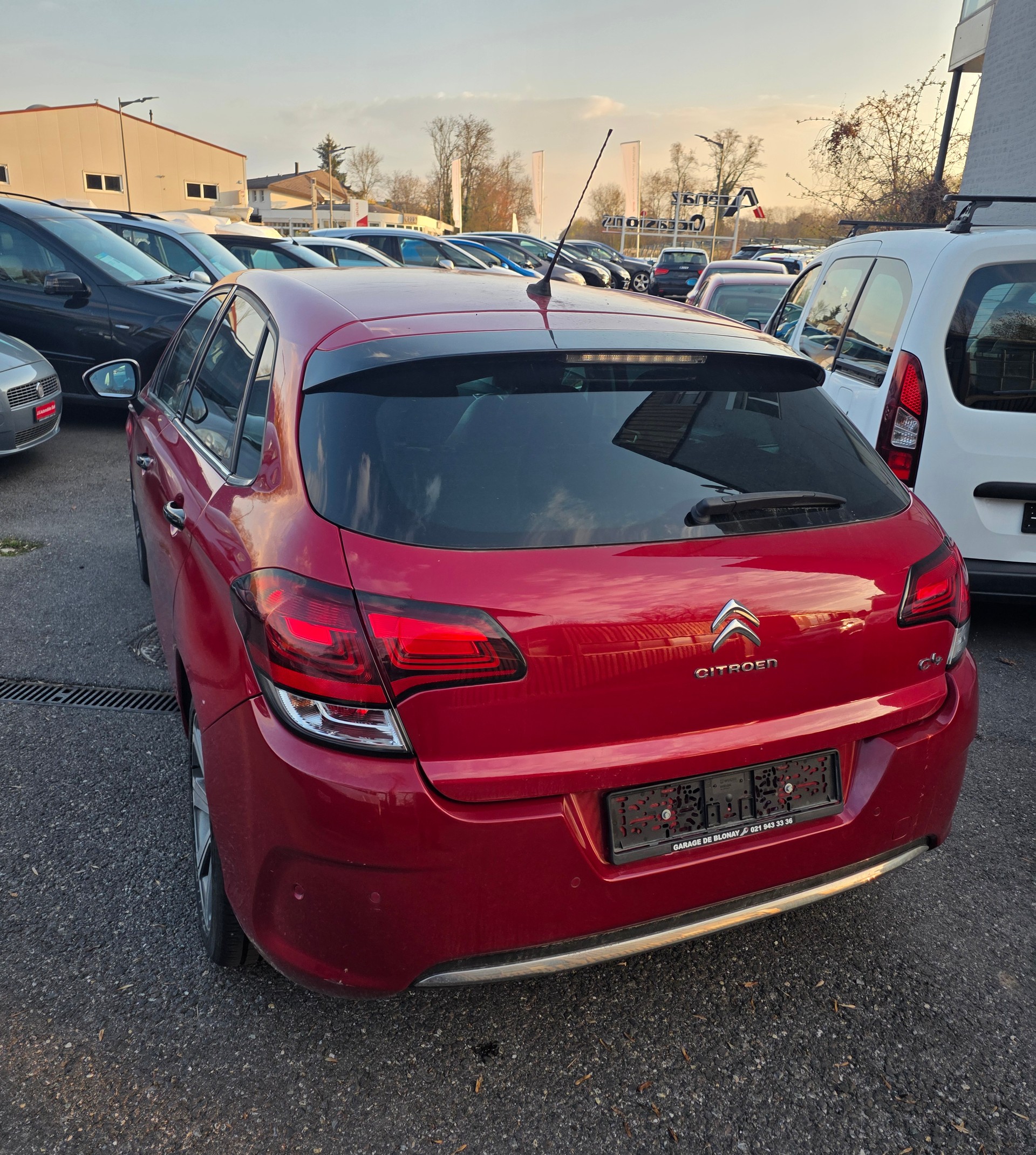 CITROEN C4 1.2 Pure Tech Shine Automatic-image-7