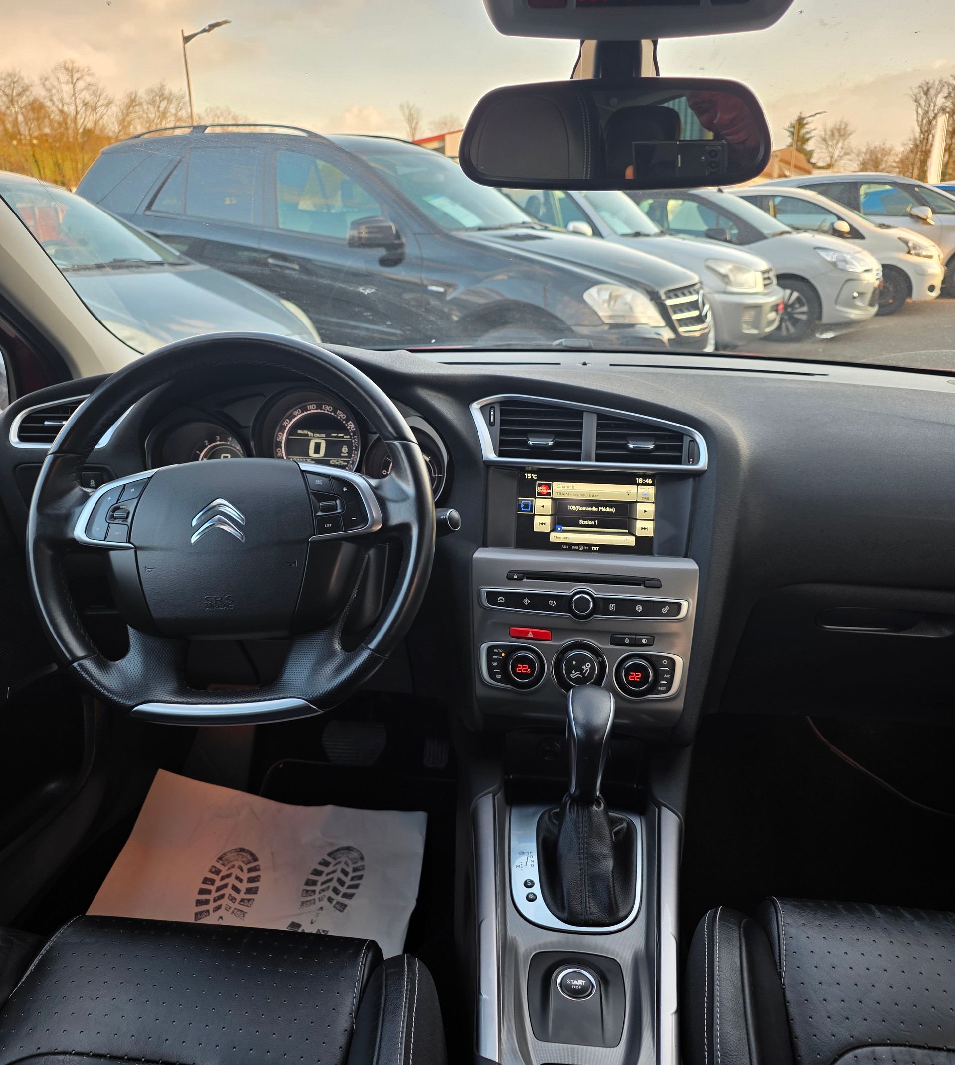 CITROEN C4 1.2 Pure Tech Shine Automatic-image-4