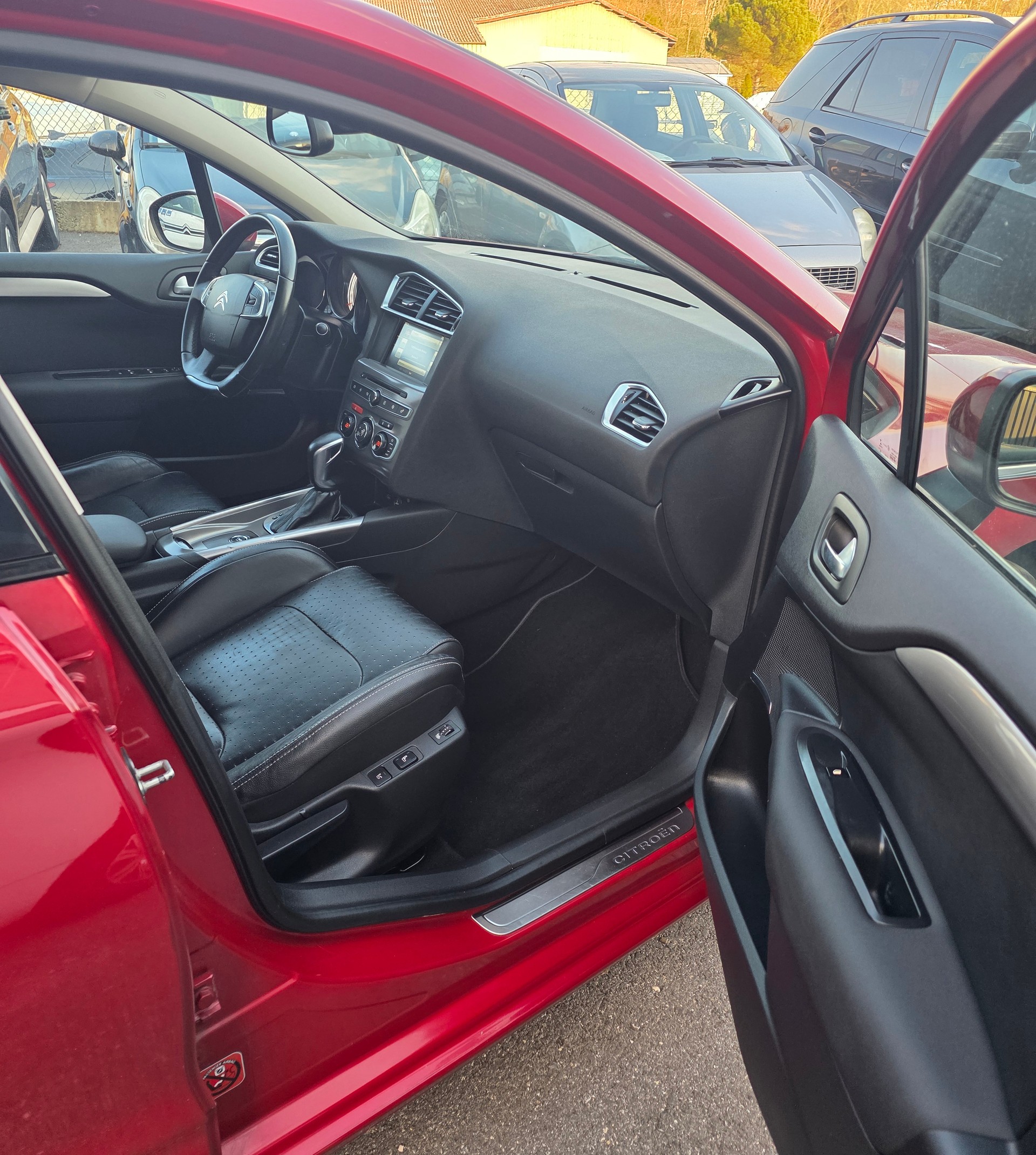 CITROEN C4 1.2 Pure Tech Shine Automatic-image-13