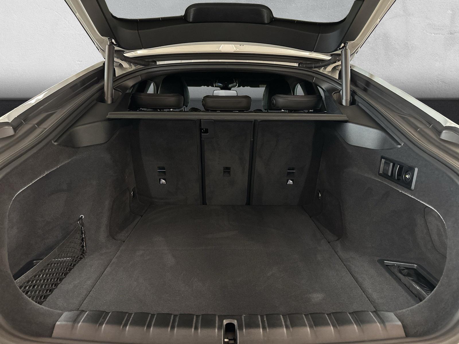 BMW i4 eDrive35-image-10