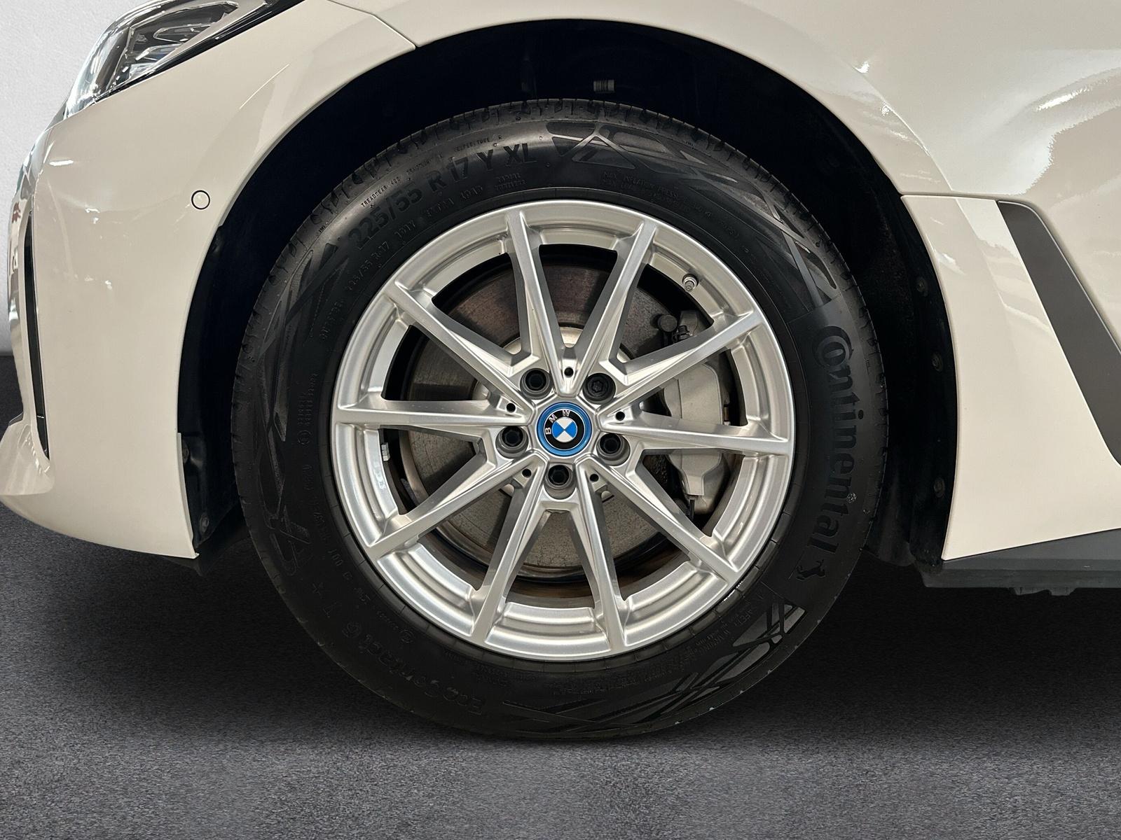 BMW i4 eDrive35-image-9