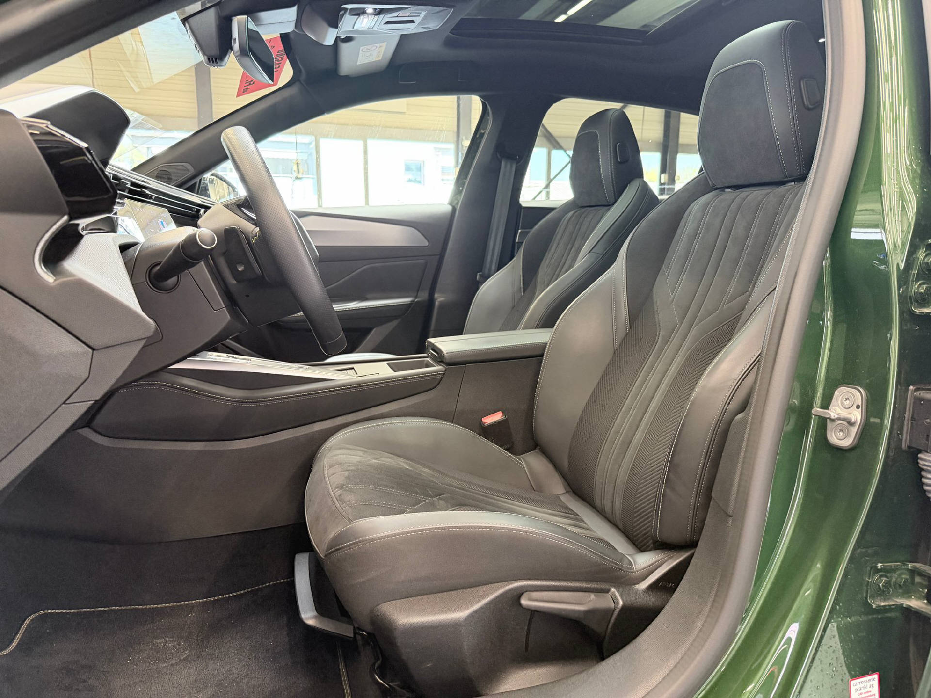PEUGEOT 308 1.6 PHEV 225 GT-image-6