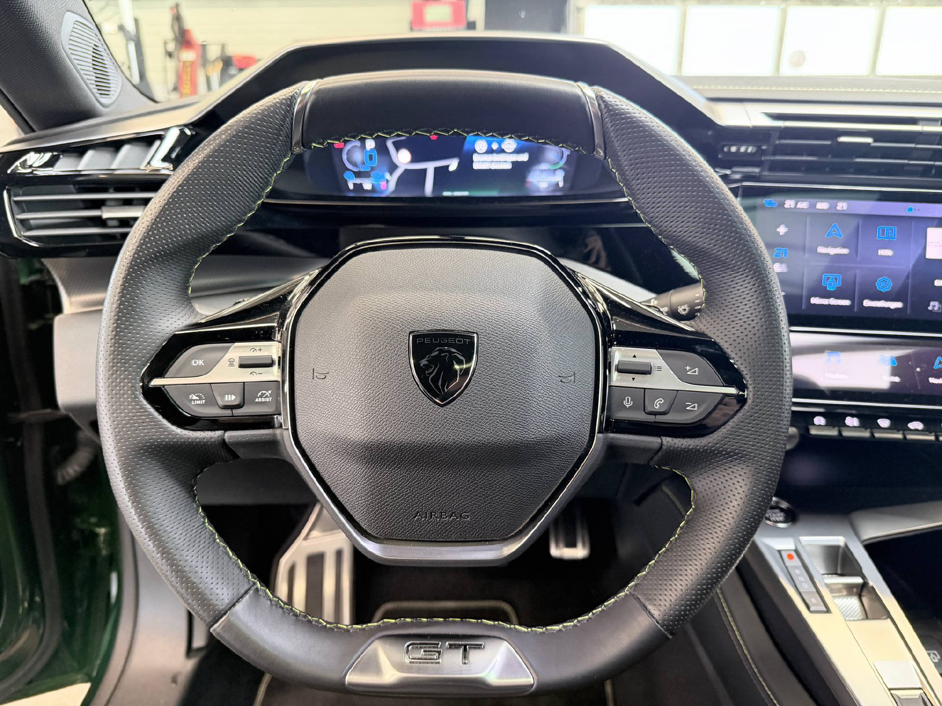 PEUGEOT 308 1.6 PHEV 225 GT-image-9