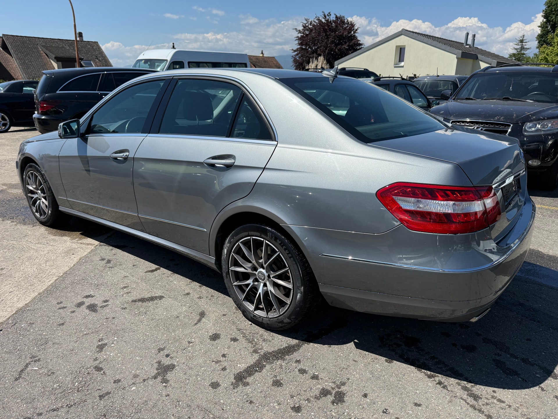 MERCEDES-BENZ E 350 4Matic 7G-Tronic-image-2