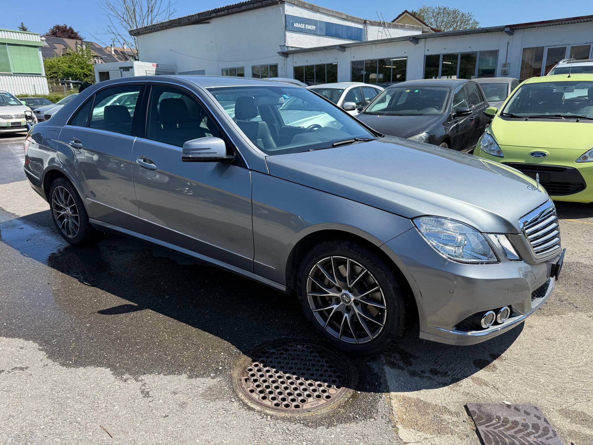 MERCEDES-BENZ E 350 4Matic 7G-Tronic-image-5