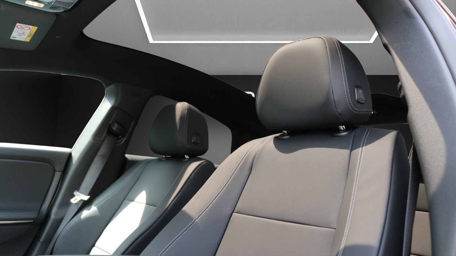 MERCEDES-BENZ CLA 220 4MATIC-image-9