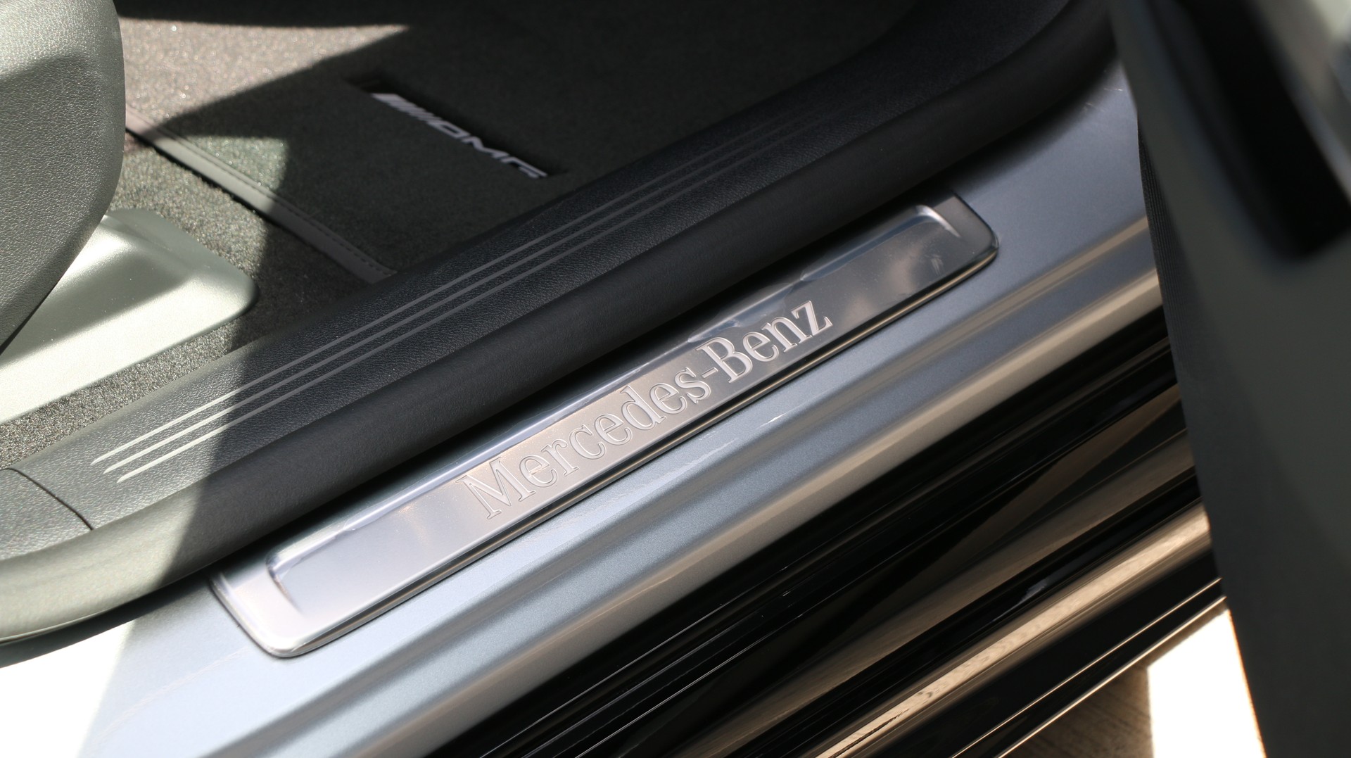 MERCEDES-BENZ CLA 220 4MATIC-image-13