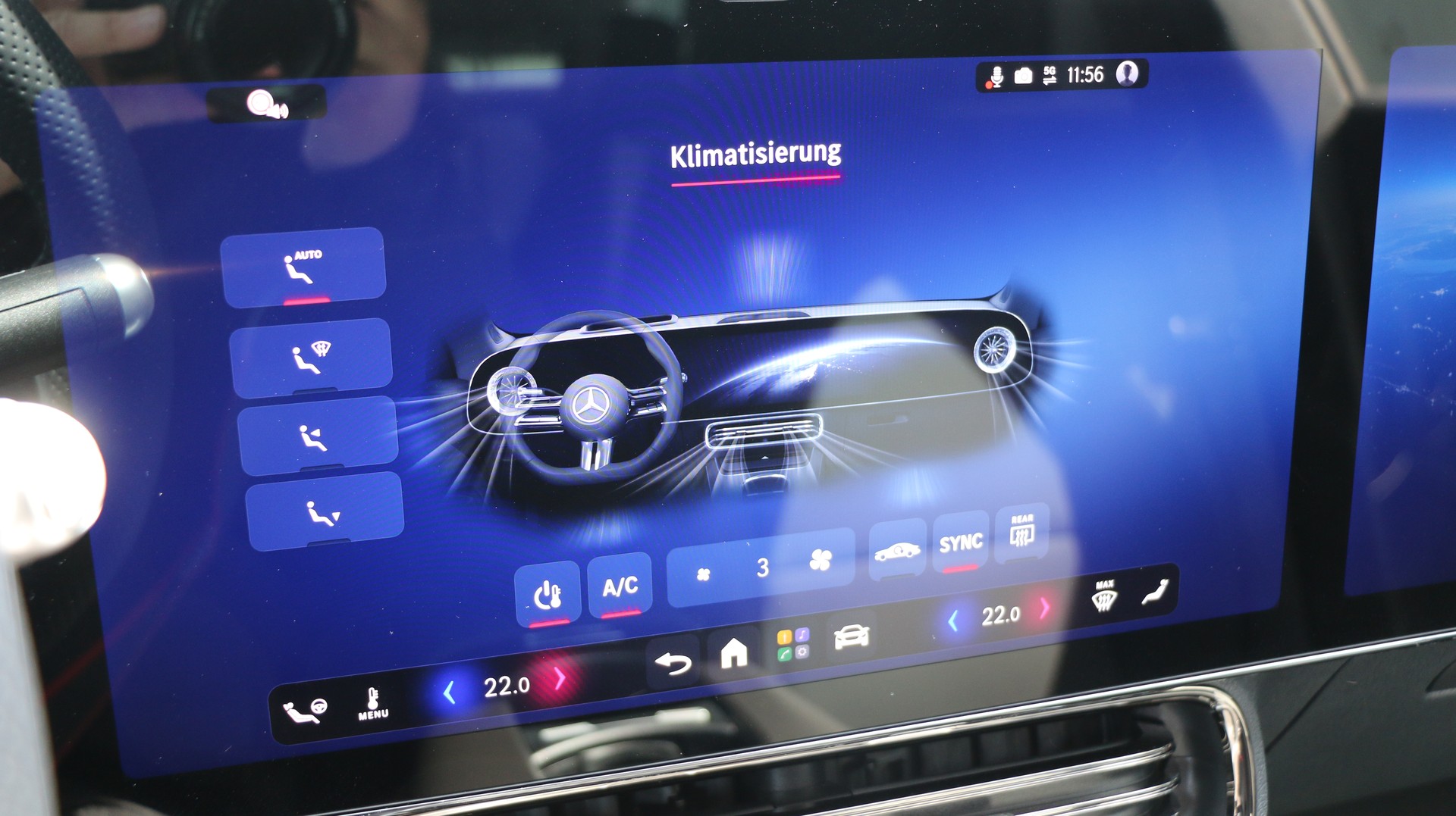 MERCEDES-BENZ CLA 220 4MATIC-image-18