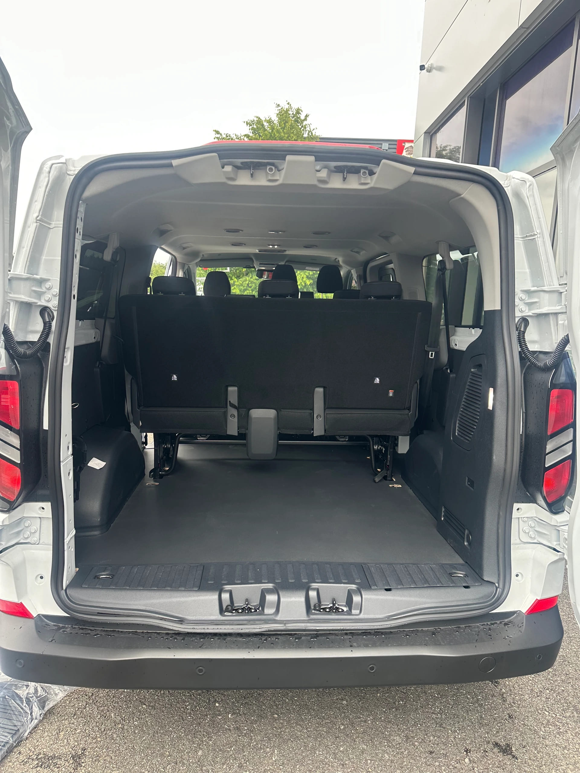 FORD Transit C combi 320 L2 2.0 Eco Trend/170CV/Aut.4x4-image-5