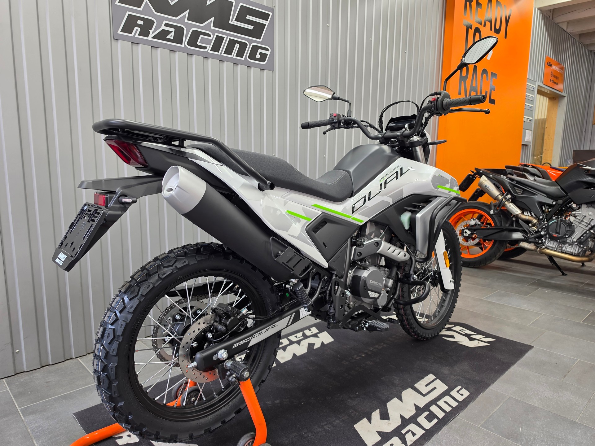 CF MOTO Dual 250-image-4