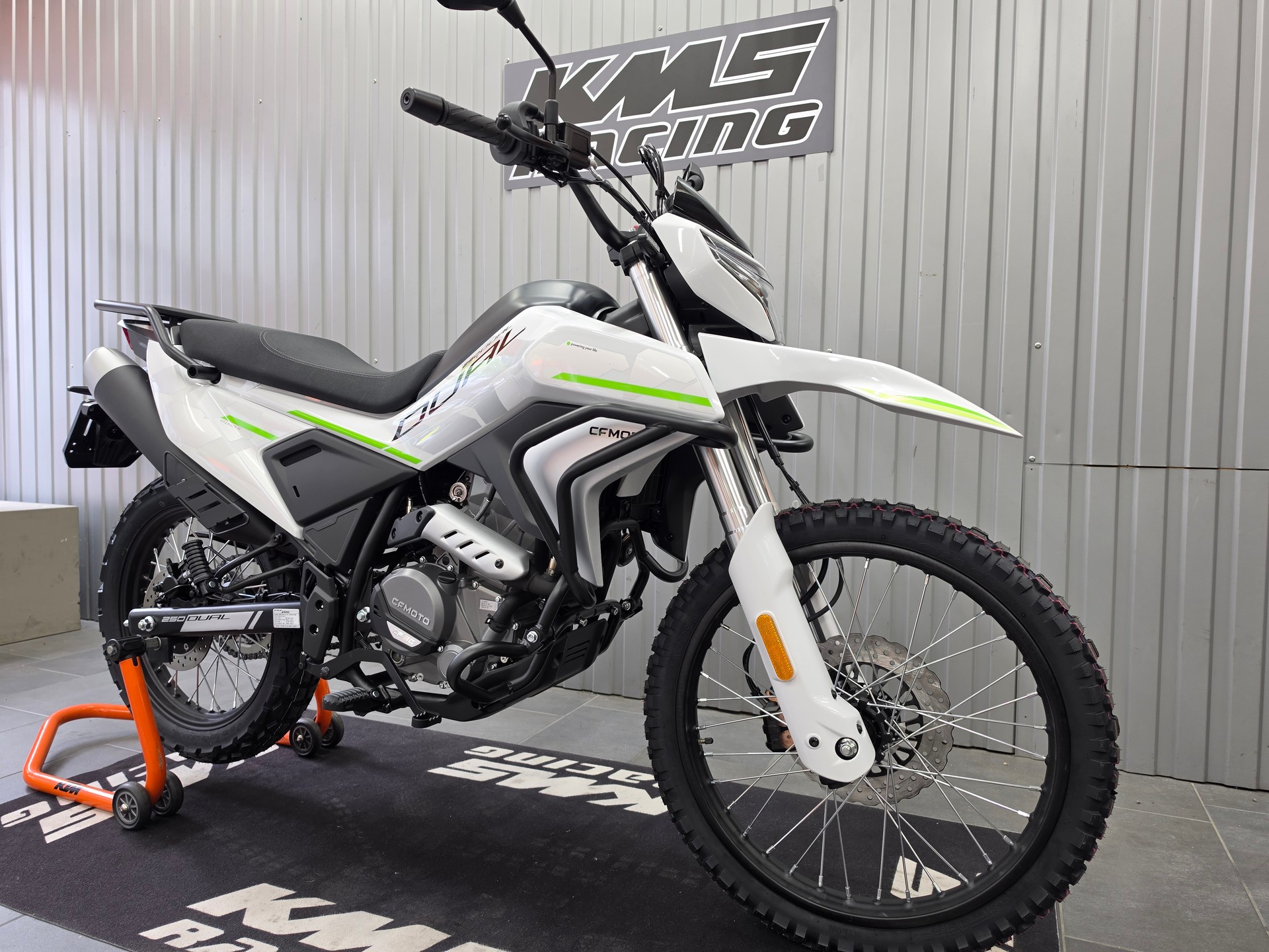 CF MOTO Dual 250-image-1