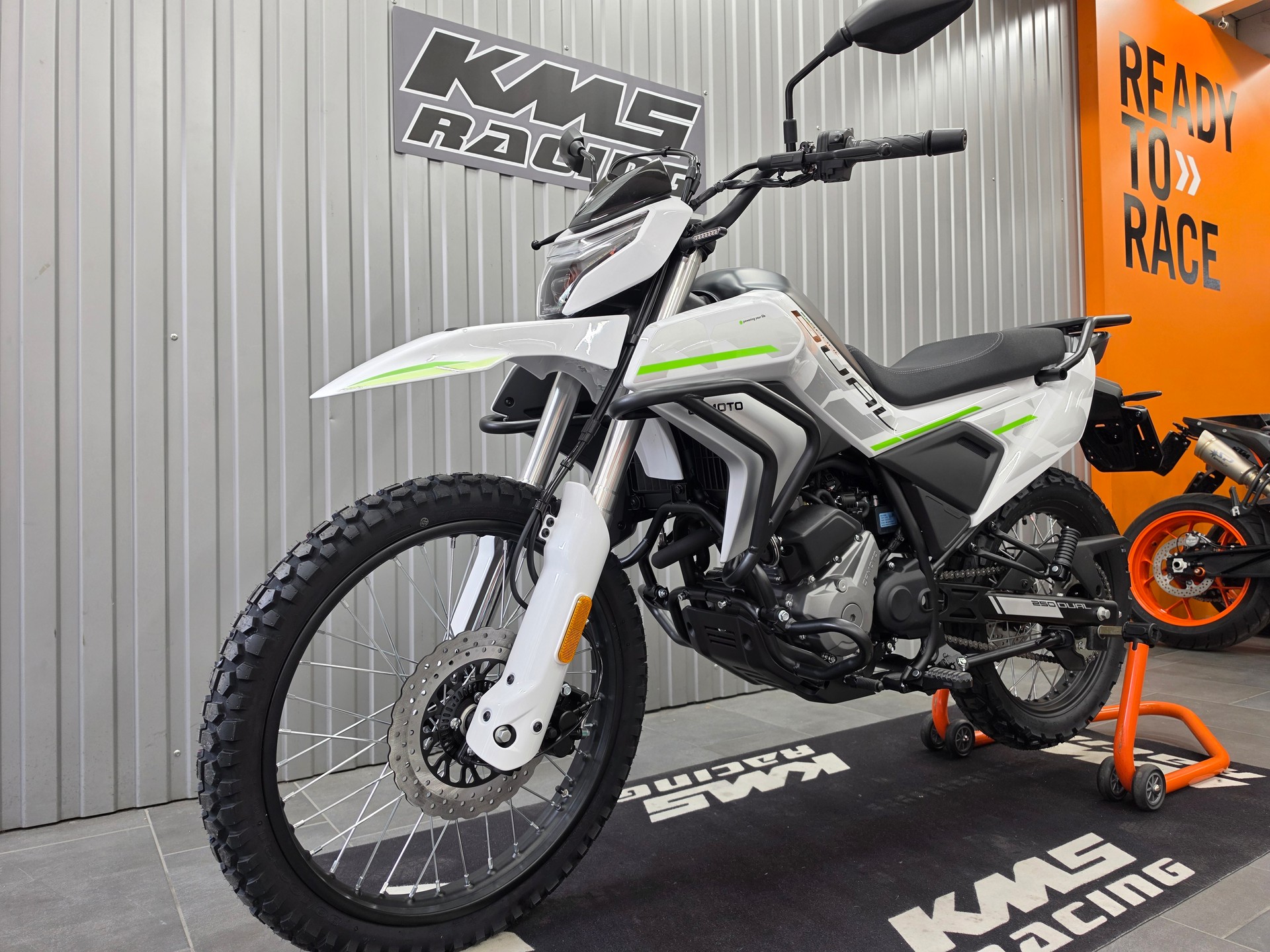 CF MOTO Dual 250-image-3