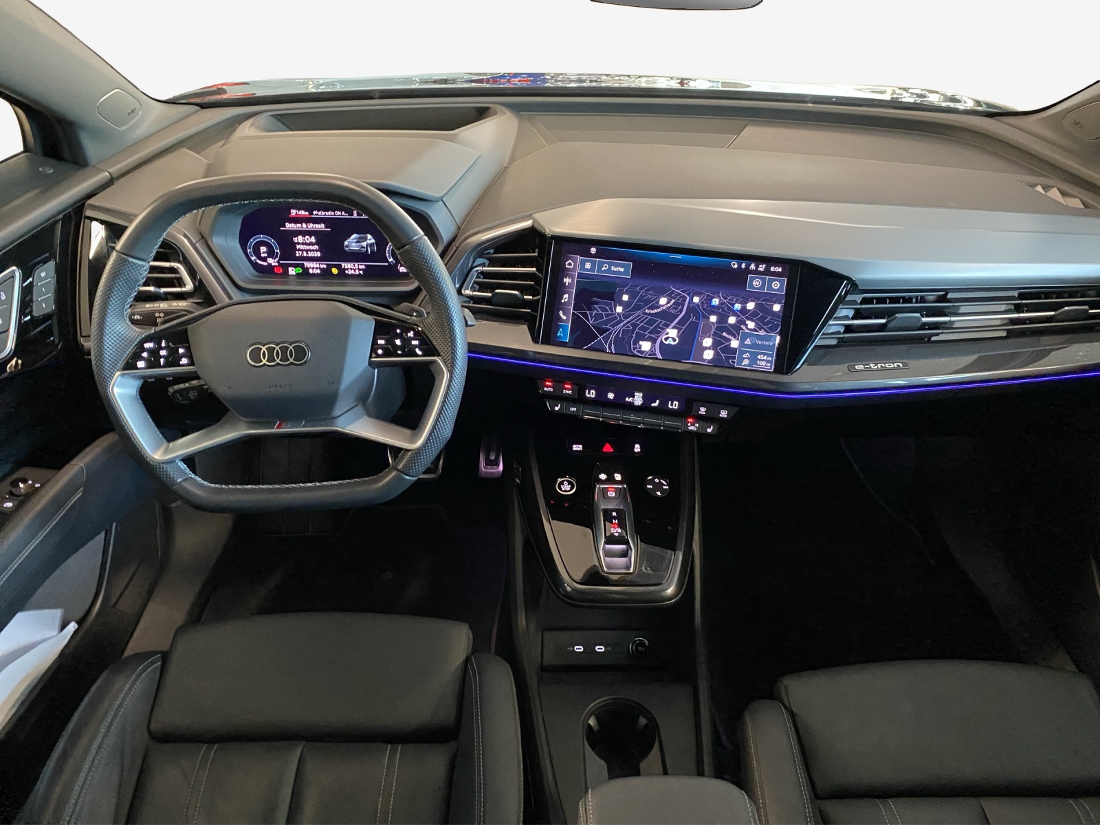 AUDI Q4 e-tron 40-image-8