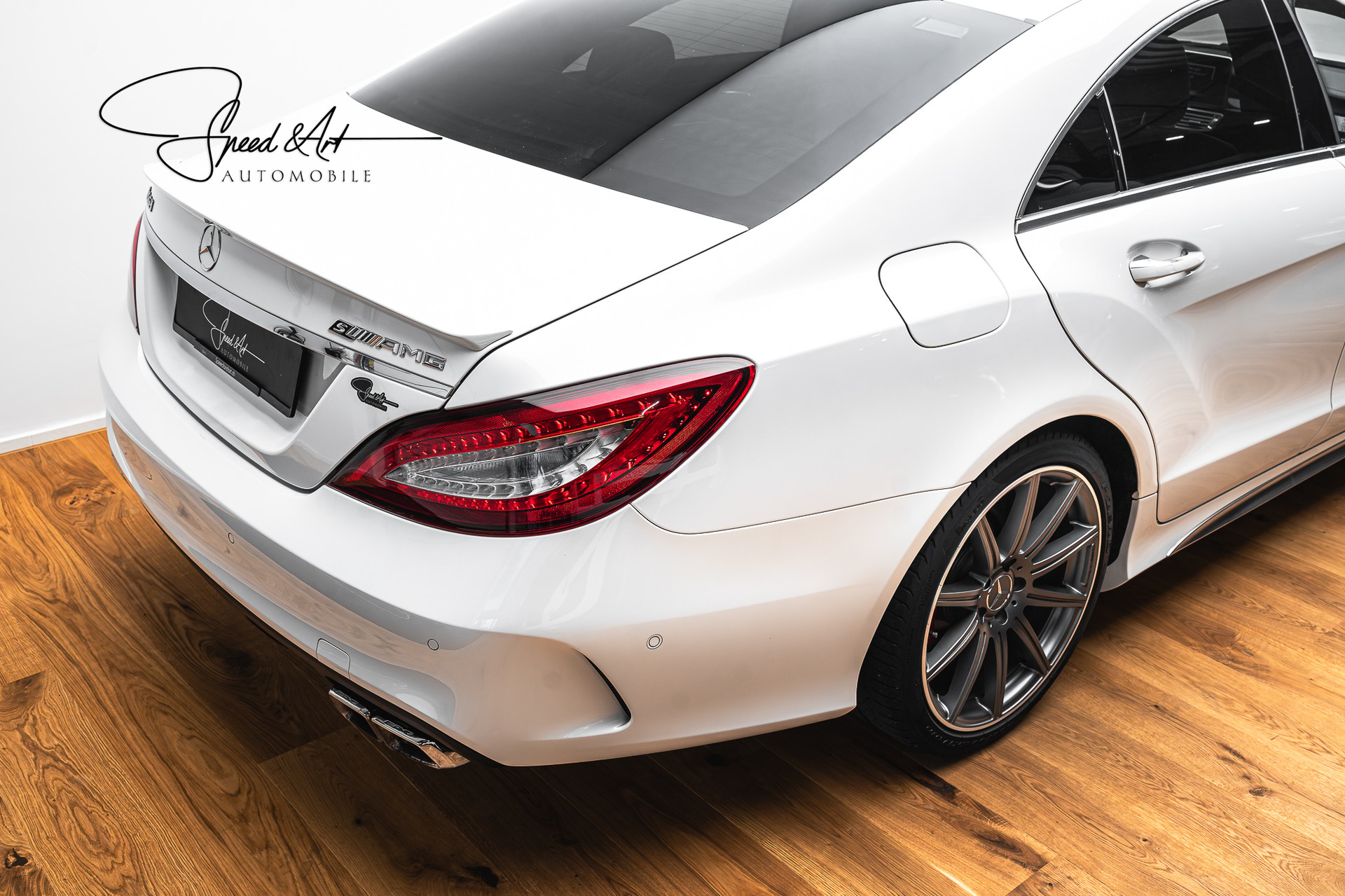 MERCEDES-BENZ CLS 63 AMG S 4Matic Speedshift MCT | OHNE OPF | 1.HAND-image-4