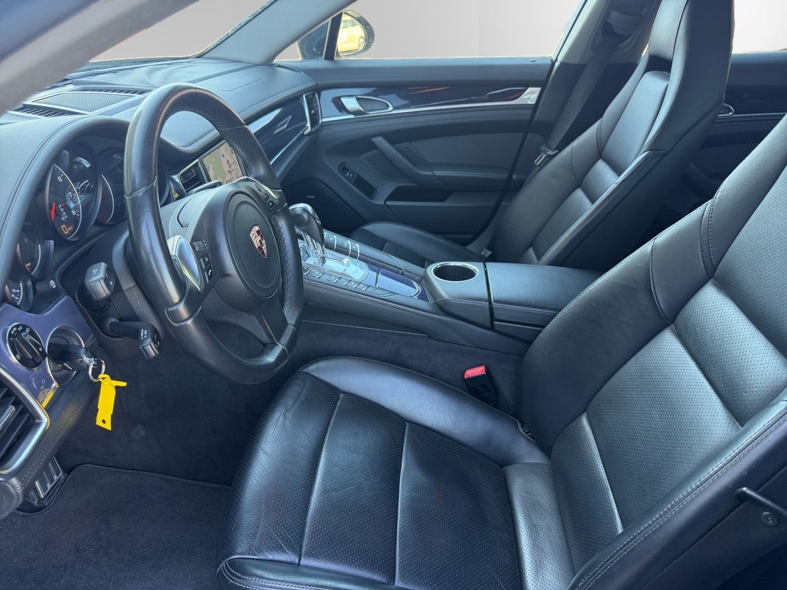 PORSCHE Panamera 4 3.6 PDK-image-12