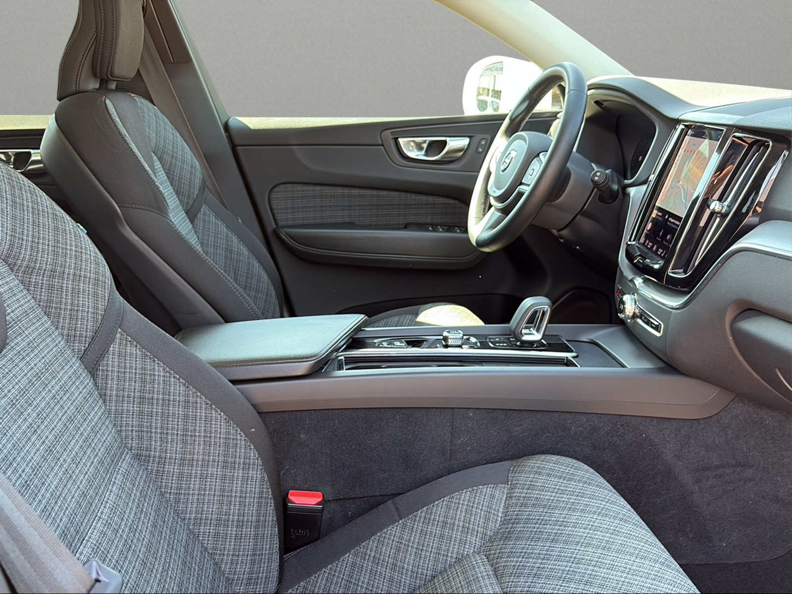VOLVO XC60 T6 eAWD PluginHybrid Core Geartronic-image-10