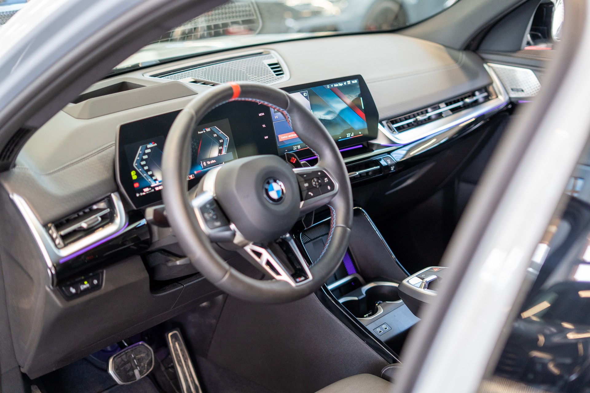 BMW X2 M35i / Iconic Glow / Head-Up Display / Bowers Wilkins-image-11
