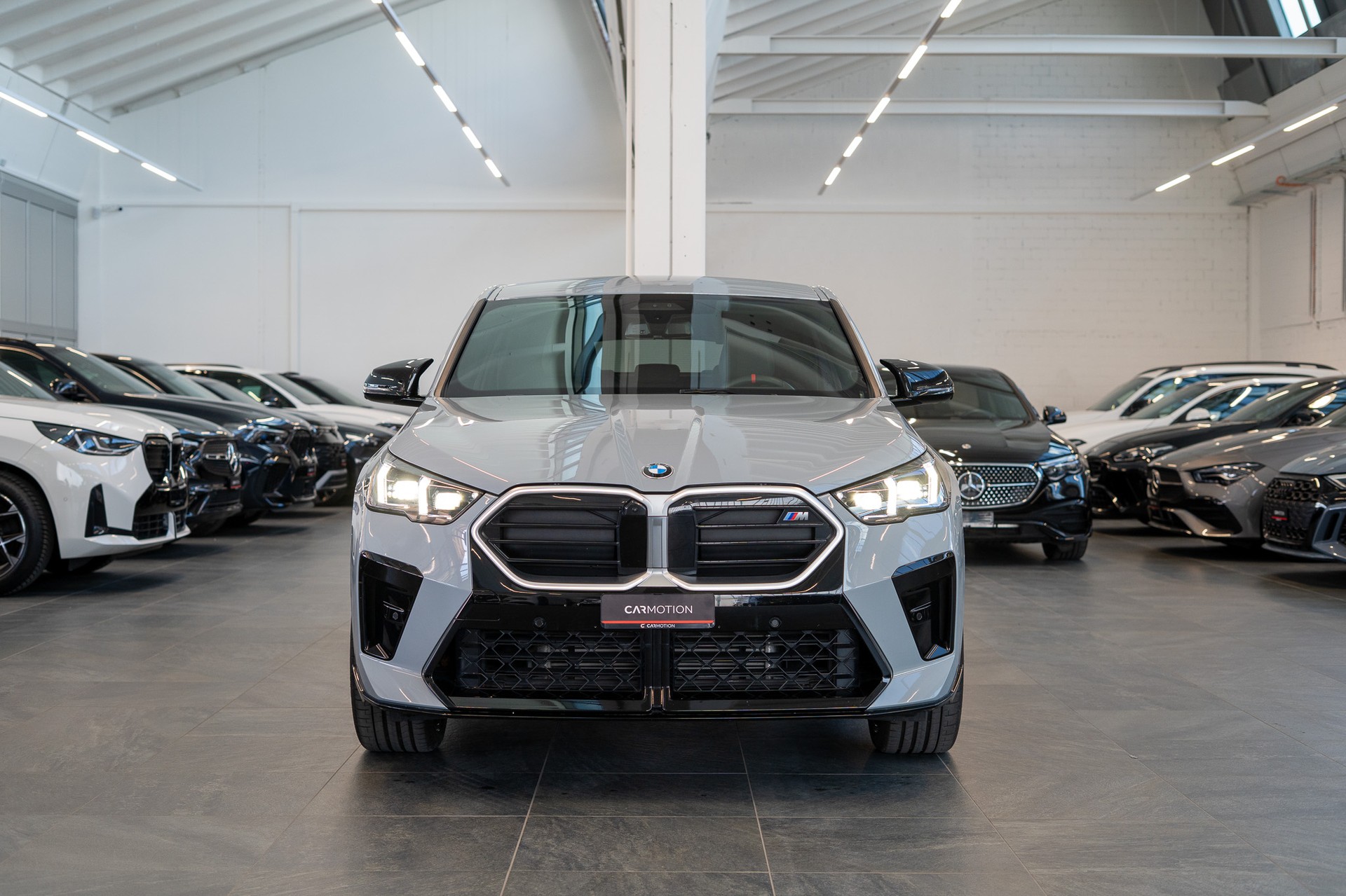 BMW X2 M35i / Iconic Glow / Head-Up Display / Bowers Wilkins-showroom-element-1