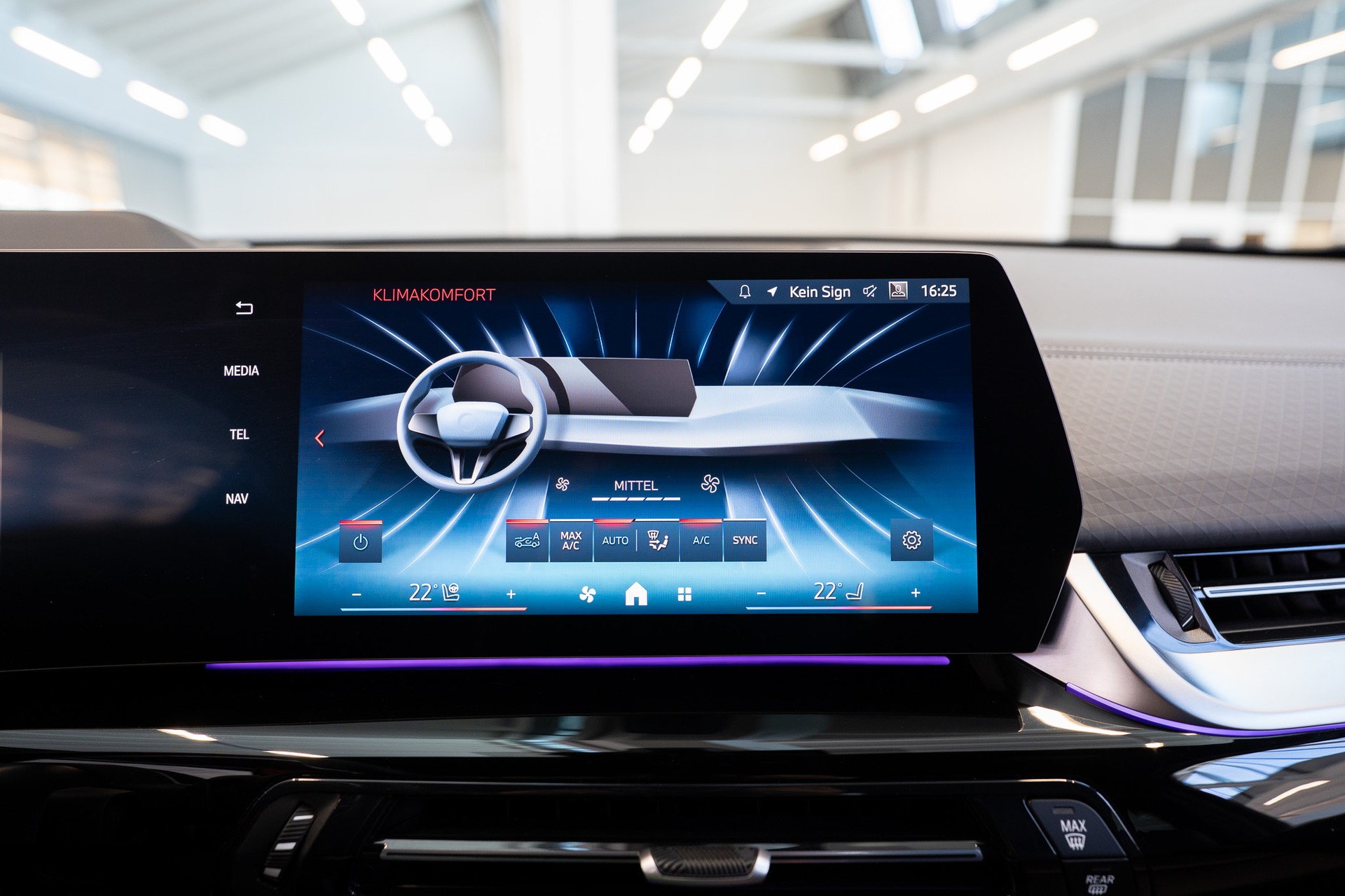 BMW X2 M35i / Iconic Glow / Head-Up Display / Bowers Wilkins-image-21