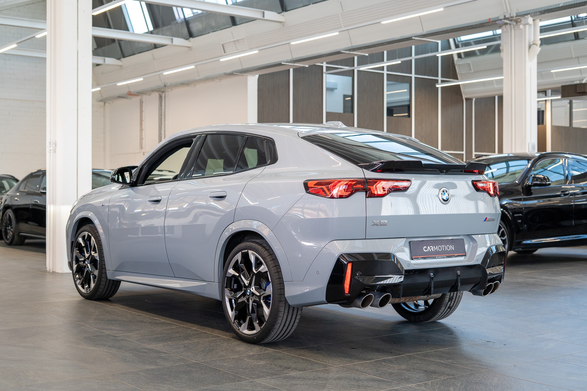 BMW X2 M35i / Iconic Glow / Head-Up Display / Bowers Wilkins-showroom-element-3