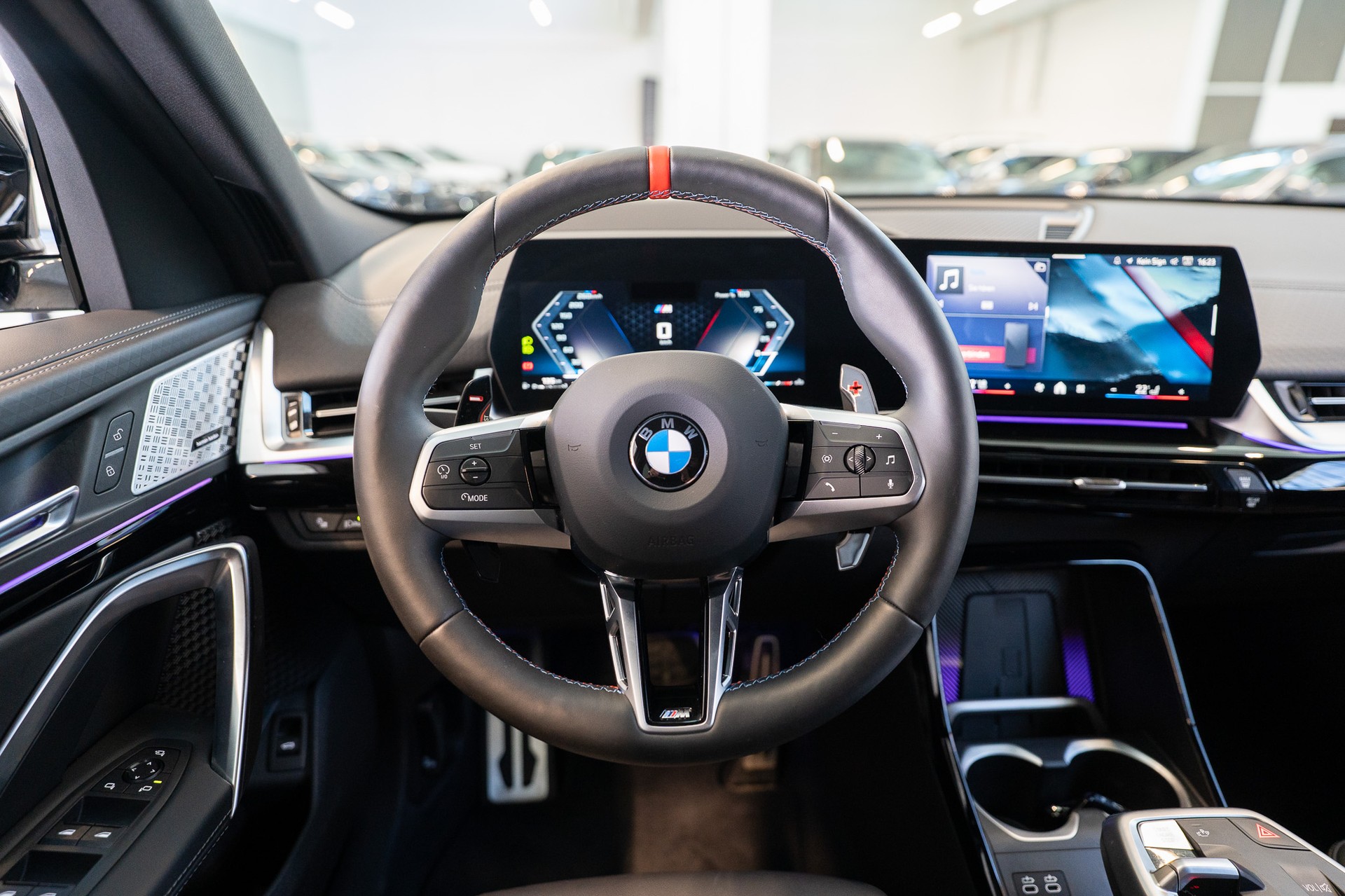 BMW X2 M35i / Iconic Glow / Head-Up Display / Bowers Wilkins-image-18