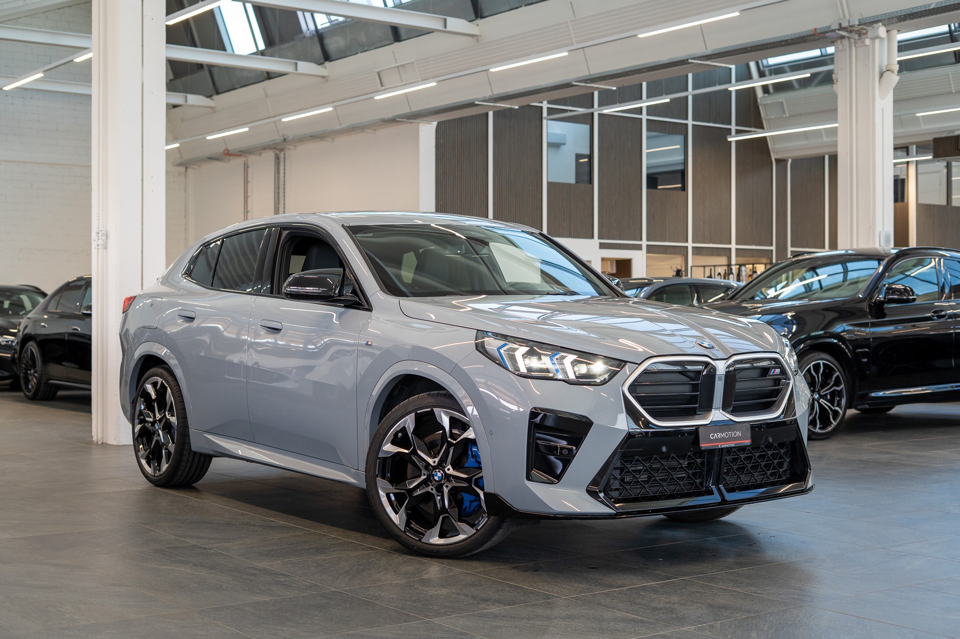 BMW X2 M35i / Iconic Glow / Head-Up Display / Bowers Wilkins-showroom-element-2