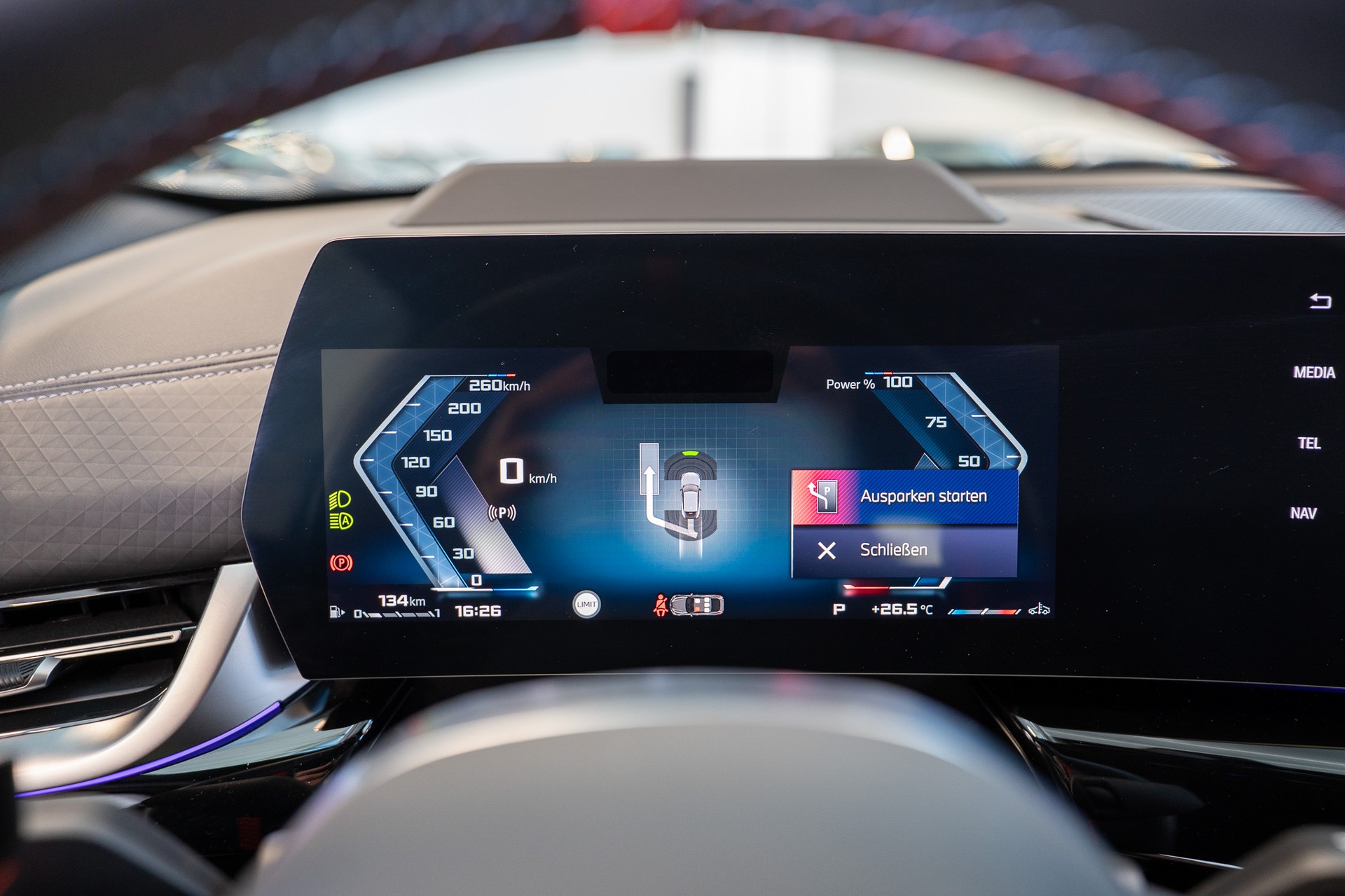 BMW X2 M35i / Iconic Glow / Head-Up Display / Bowers Wilkins-image-23