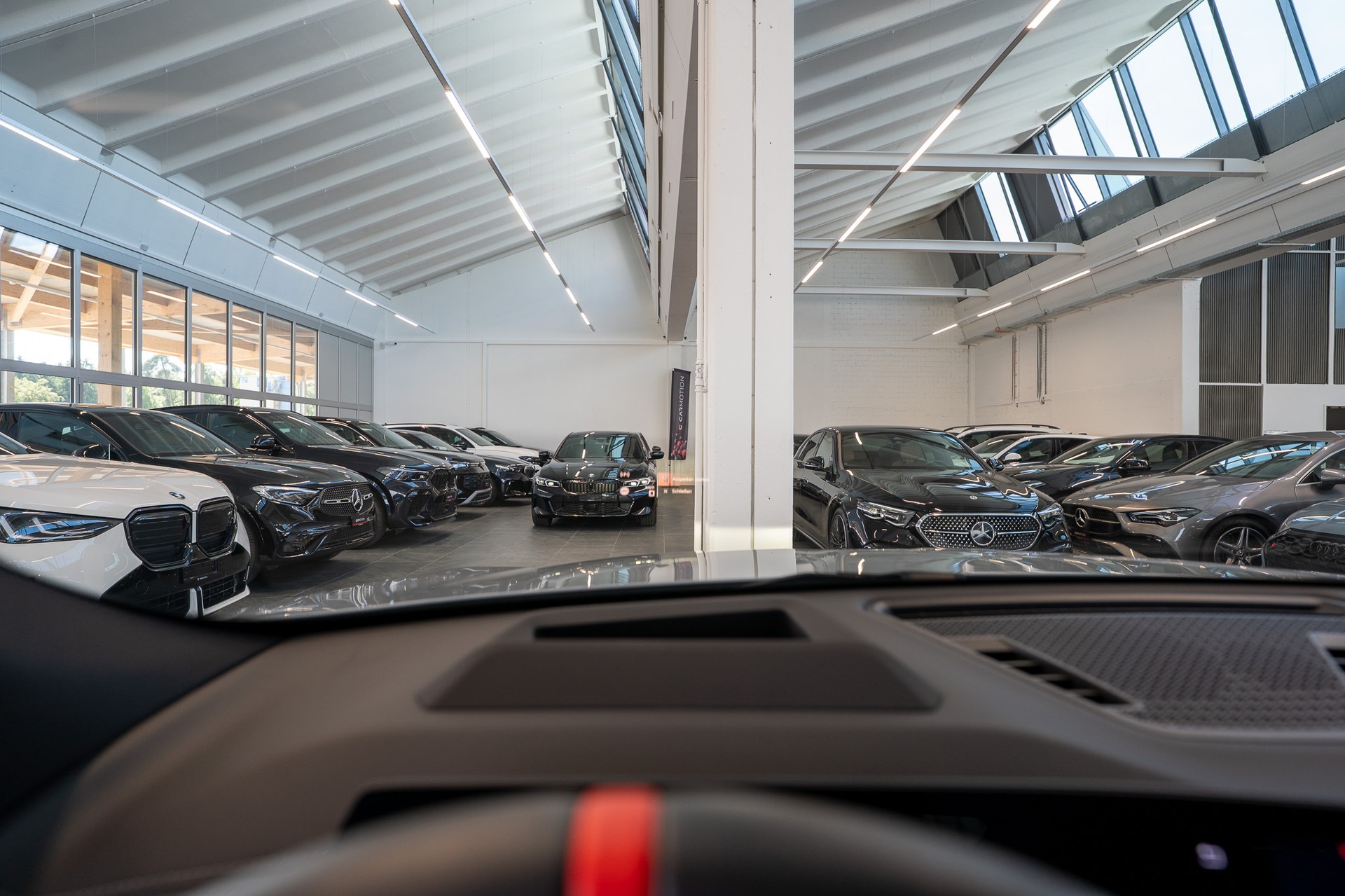 BMW X2 M35i / Iconic Glow / Head-Up Display / Bowers Wilkins-image-24