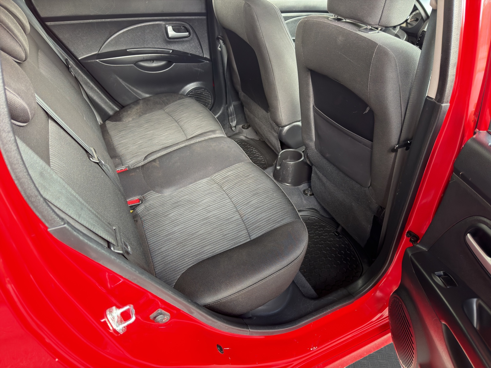 KIA Picanto 1.0 _seven-image-12