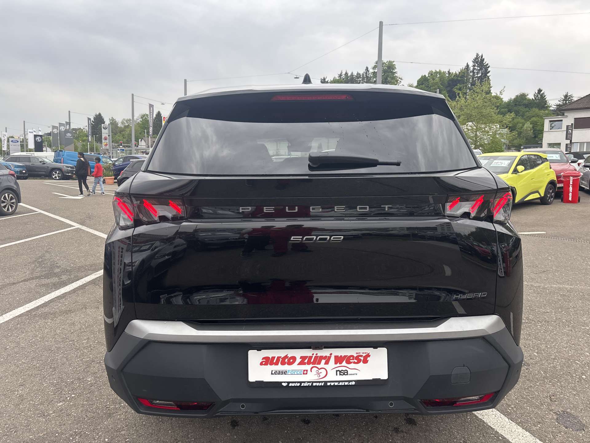 PEUGEOT 5008 145 Hybrid GT 7-Plätzer e-DCS-Automat-image-11