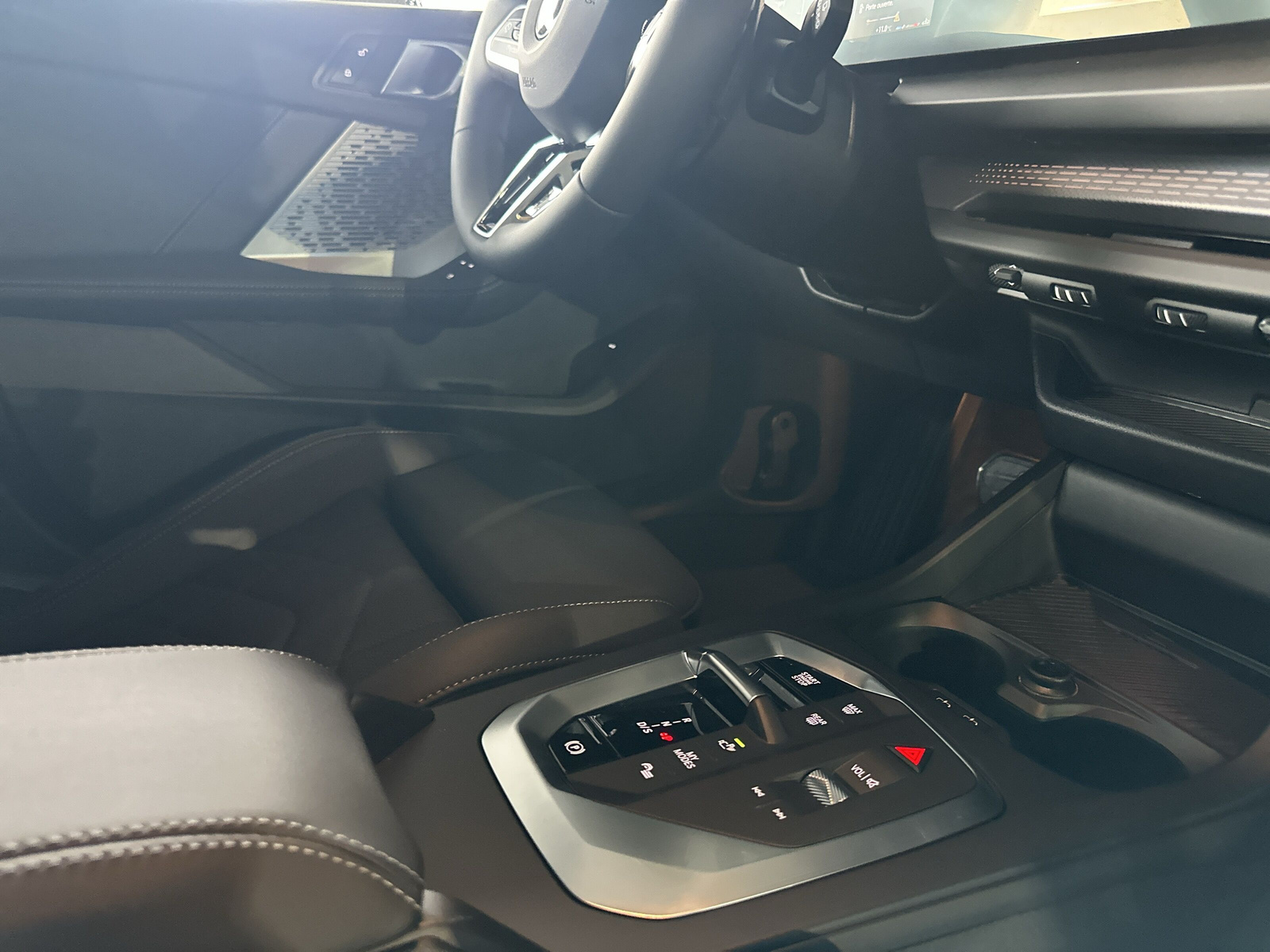 BMW 123 xDrive M Sport Pro Steptronic-image-14