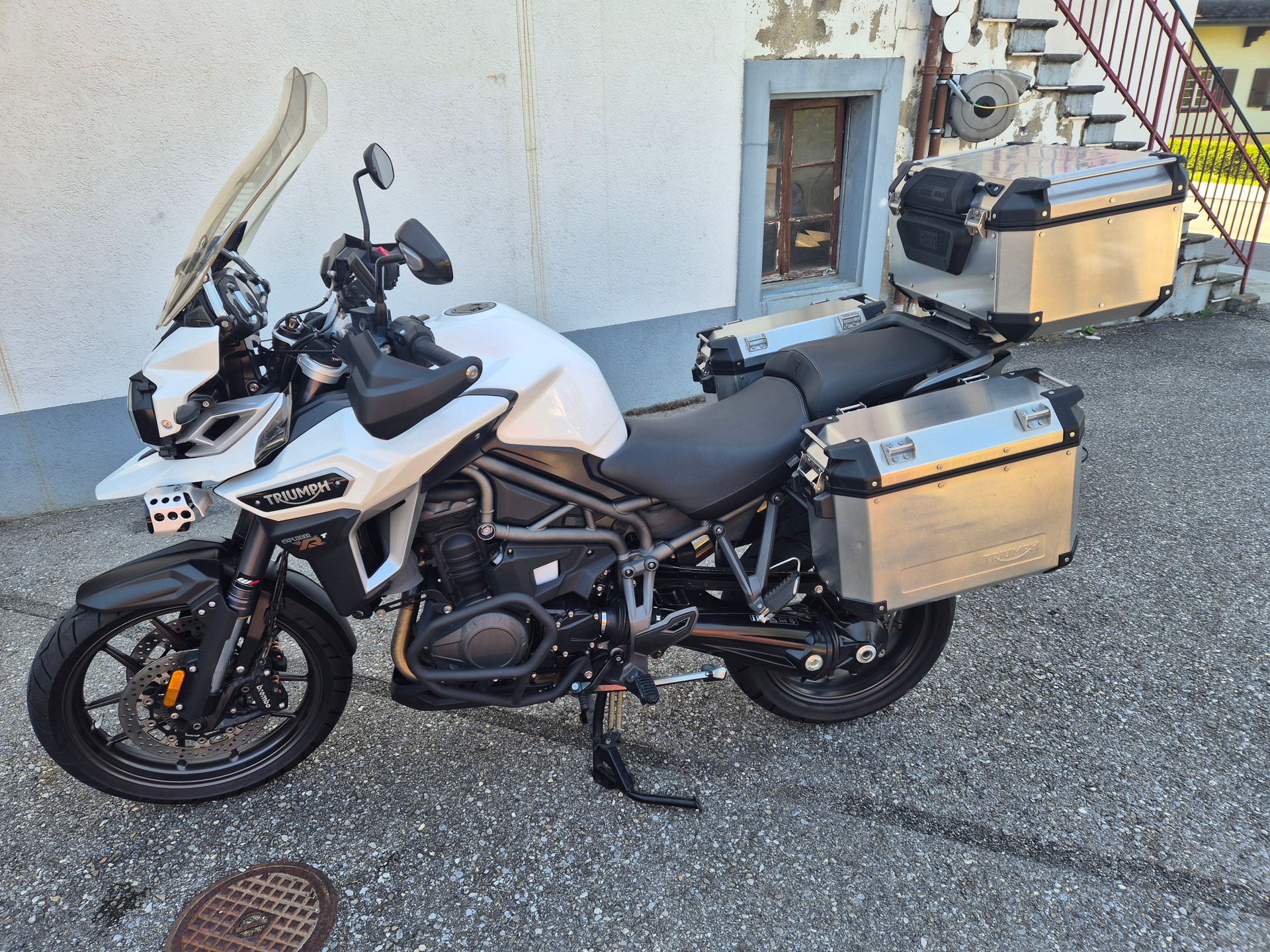 TRIUMPH Tiger 1200 Explorer XRT ABS-image-2