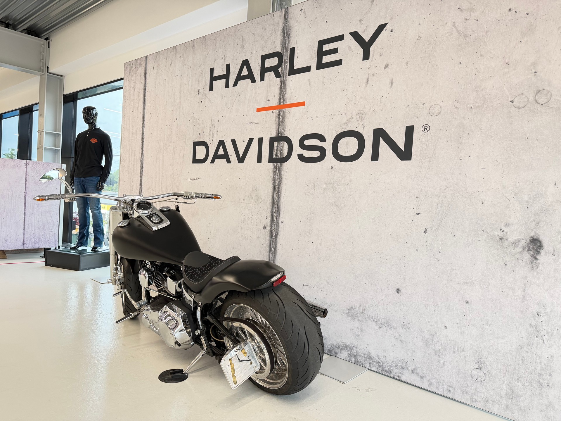 HARLEY-DAVIDSON FLSTFI Fat Boy-image-5