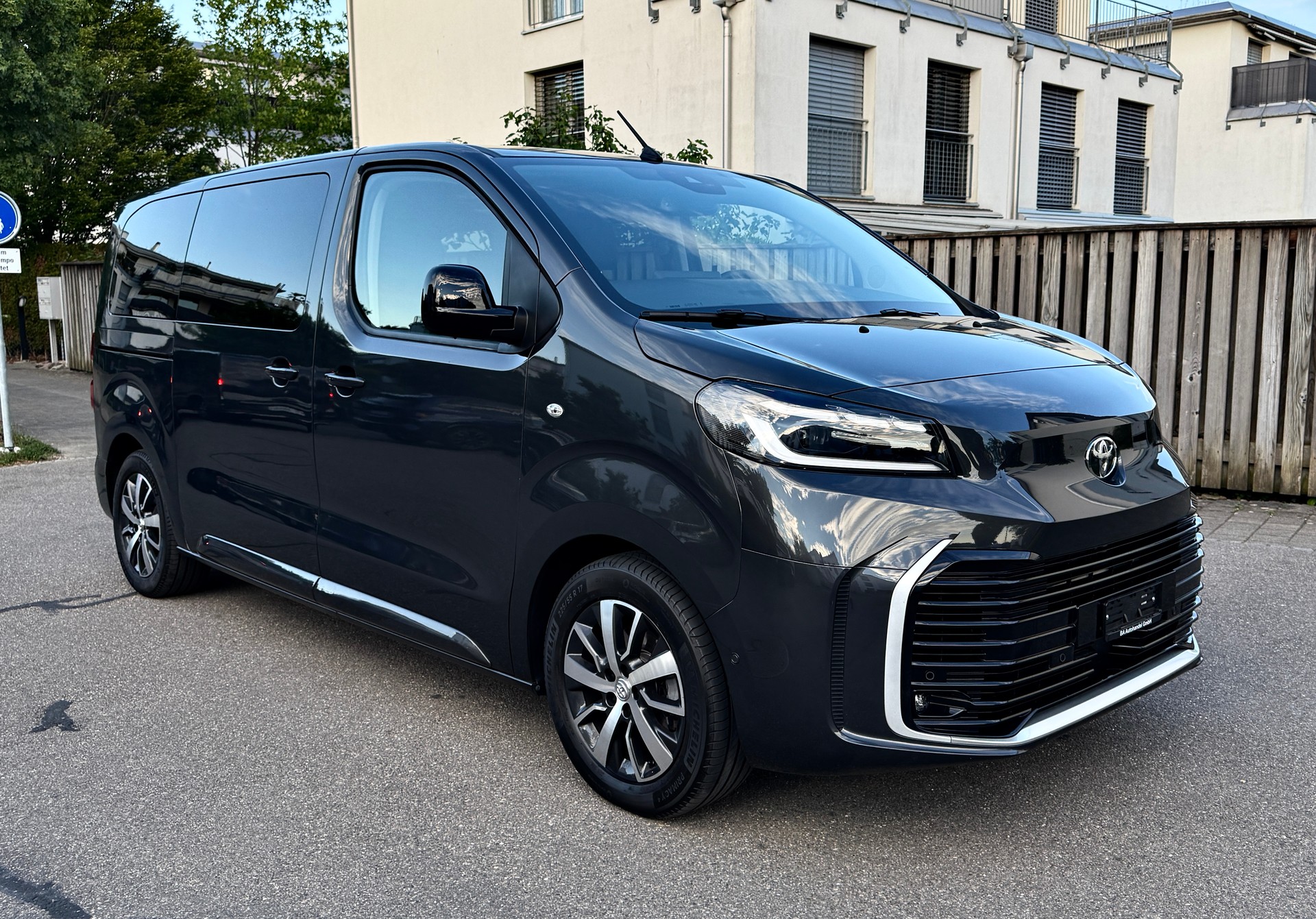 TOYOTA PROACE VERSO L1 2.0 D-4D EXCLUSIVE*8 PLÄTZE*STANDHEIZUNG*PANORAMADACH*VOLLLEDER*