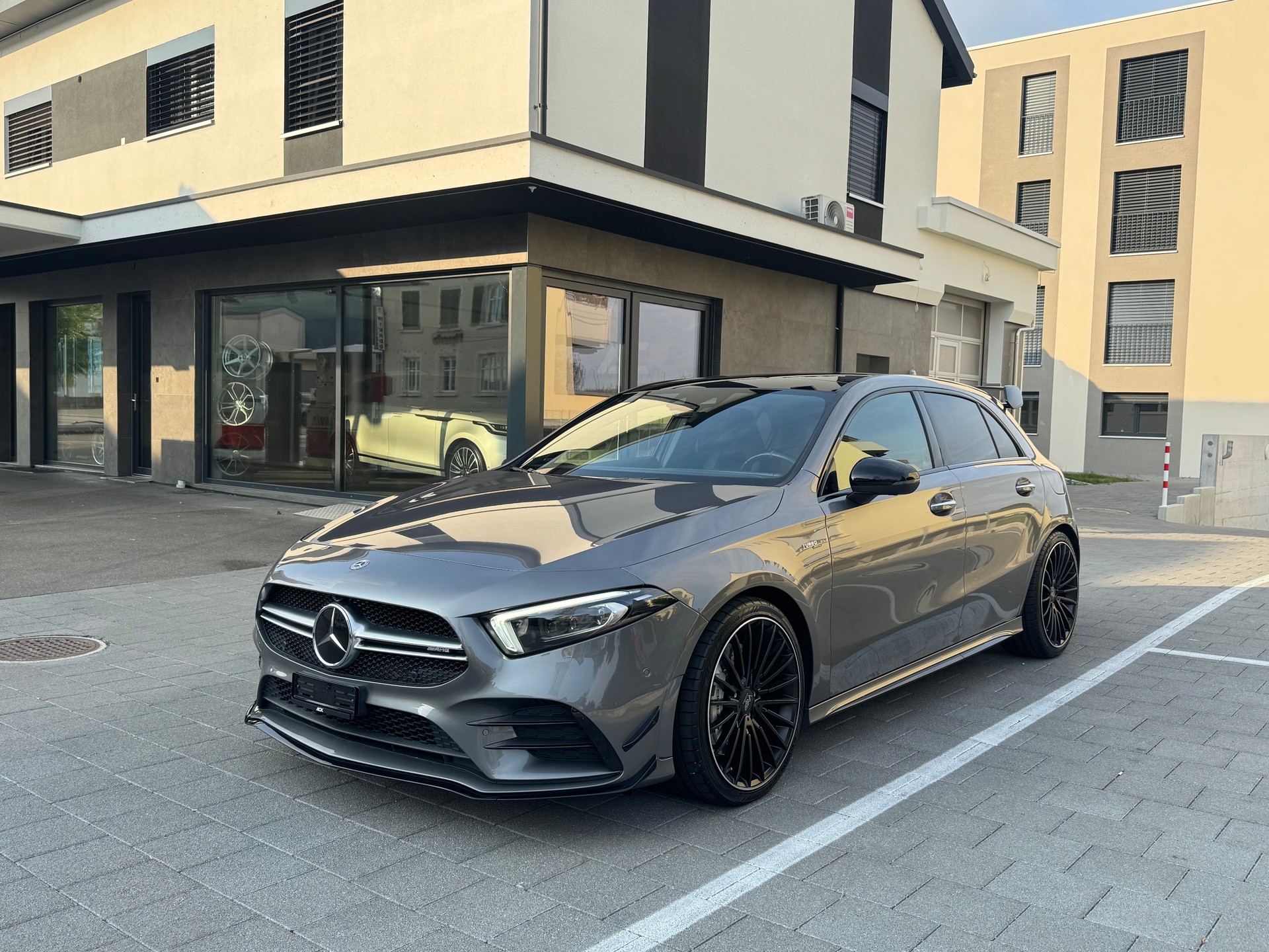 MERCEDES-BENZ A 35 AMG 4Matic Speedshift