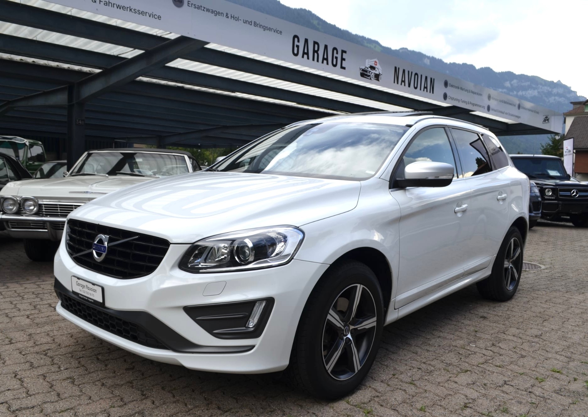 VOLVO XC60 D4 AWD Kinetic R-Design Geartronic