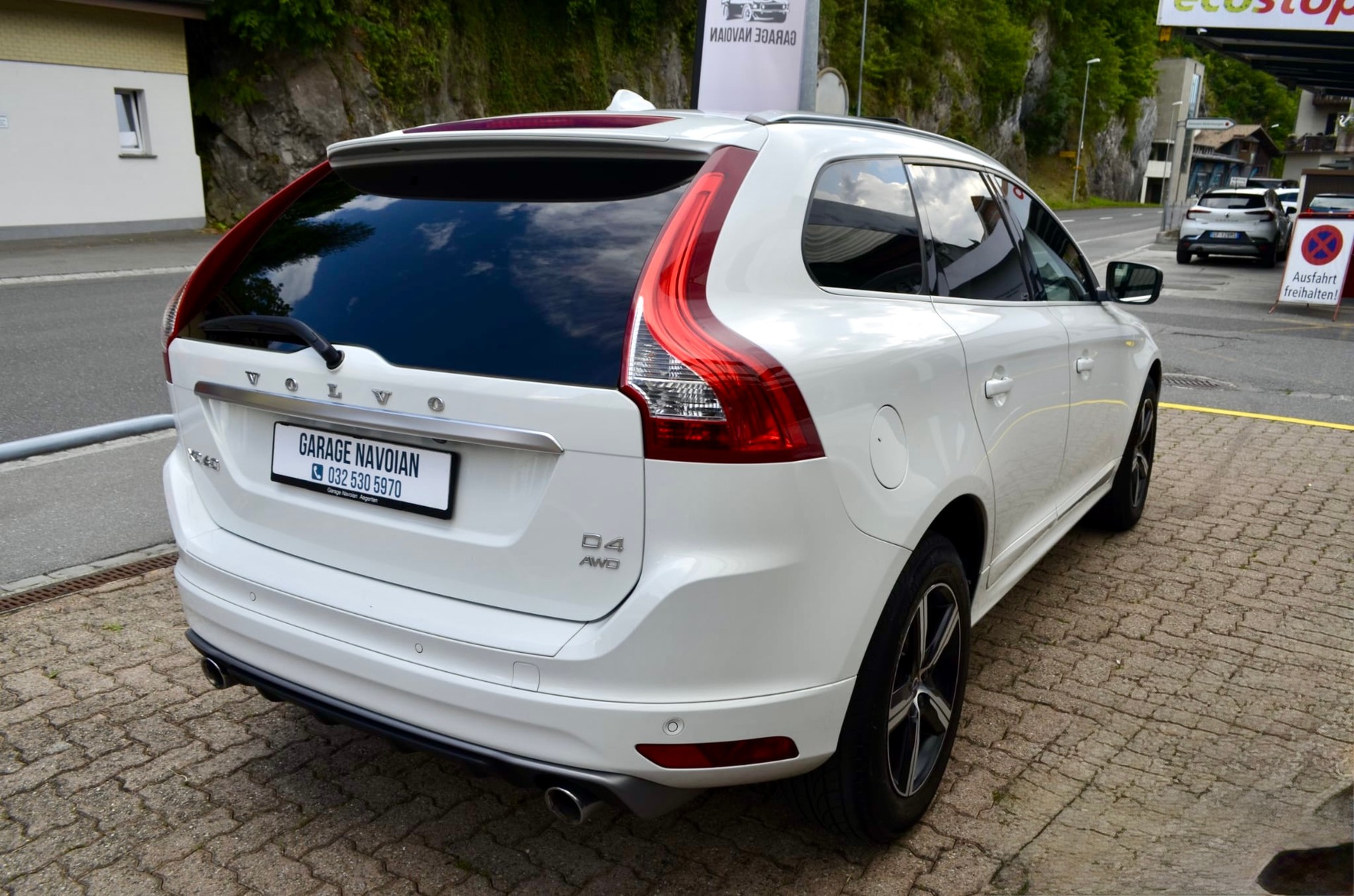 VOLVO XC60 D4 AWD Kinetic R-Design Geartronic-image-3