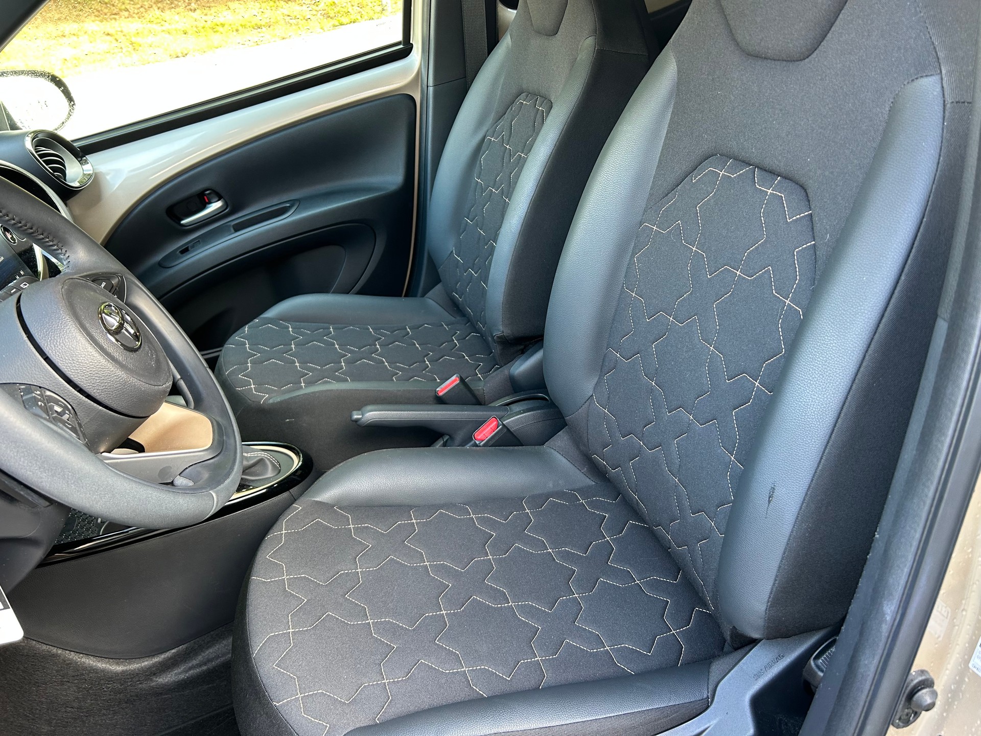 TOYOTA Aygo X 1.0 VVT-i Style CVT-image-8