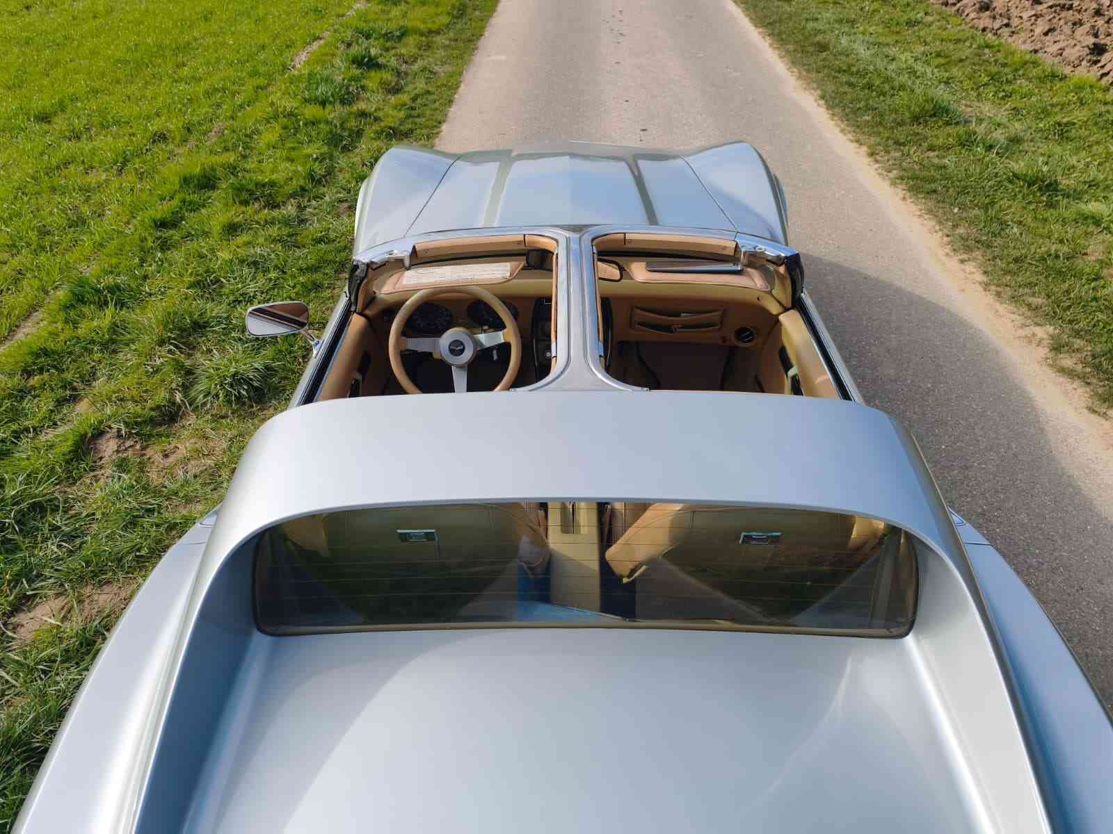 CHEVROLET Corvette C3 Targa-image-13