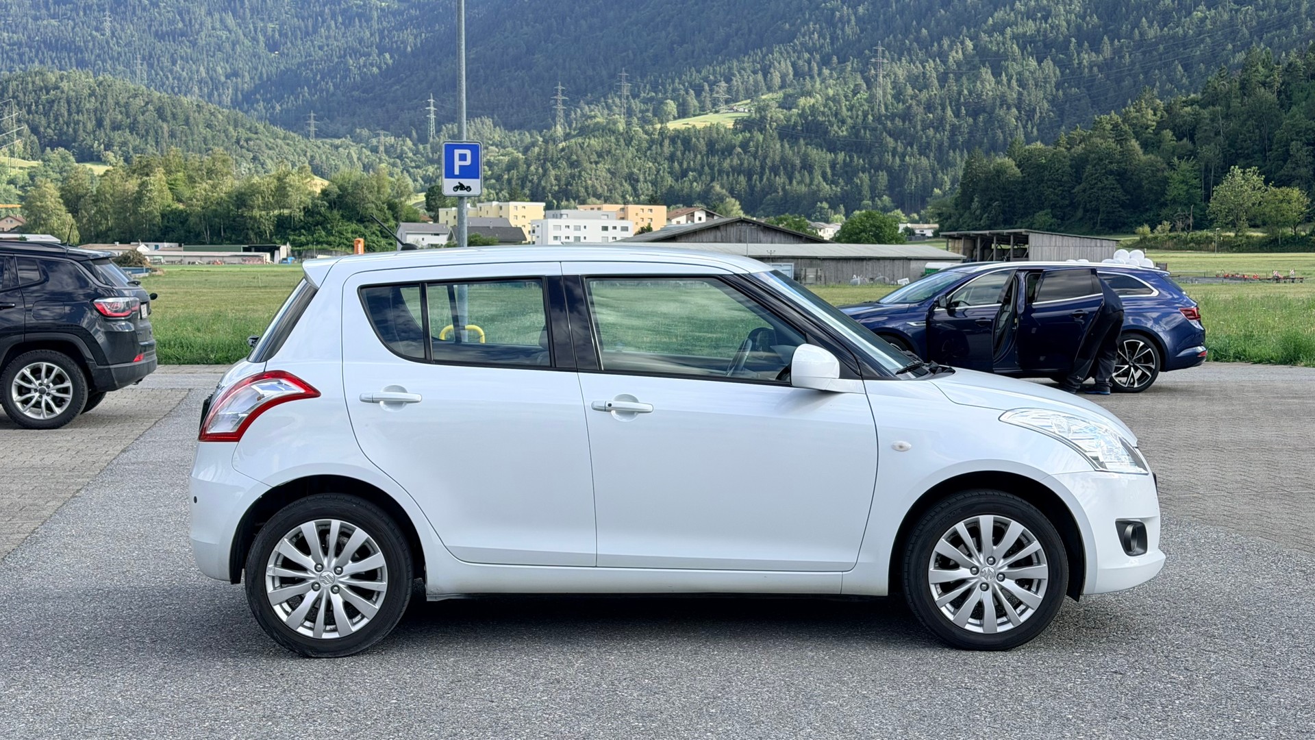 SUZUKI Swift 1.2i 16V GL Top 4x4-image-3