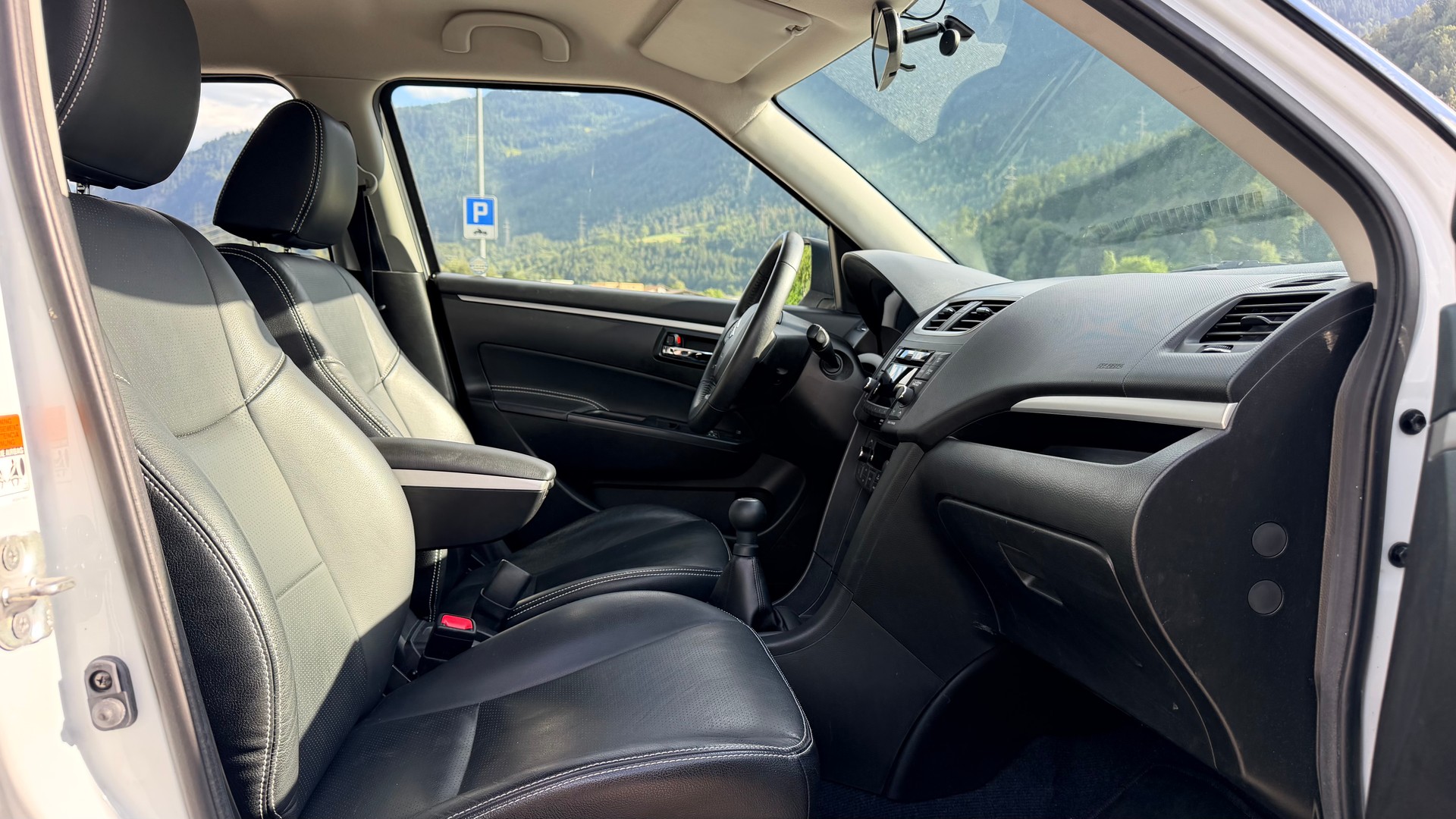 SUZUKI Swift 1.2i 16V GL Top 4x4-image-8