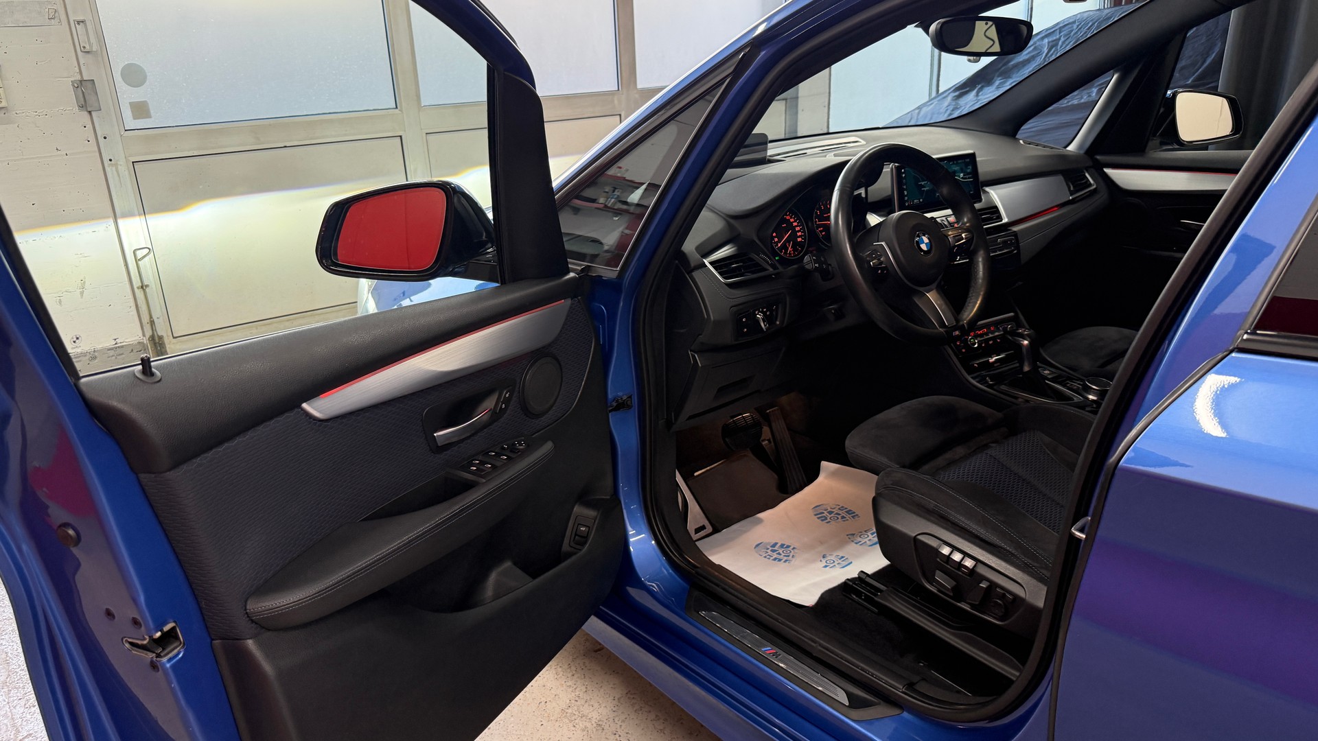 BMW 225i xDrive Active Tourer M Sport Steptronic, guter Ausstattung Perle, ab MFK, AHK, Abstandsregler, 1 Jahre Garantie-image-19