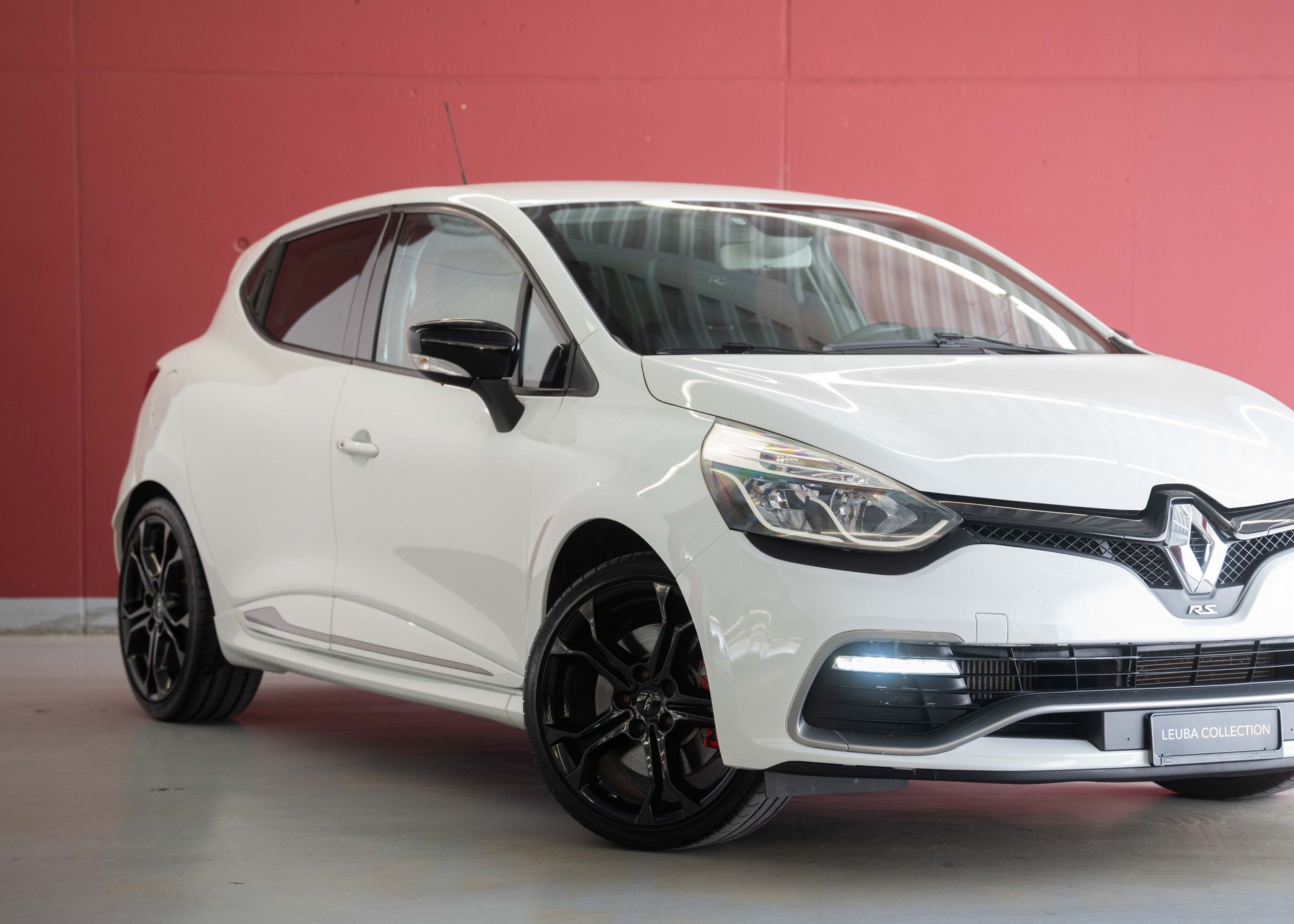 RENAULT Clio 1.6 T RS 200 (1st hand Swiss car, stunning condition, Cup Pack, full Renault service history)-image-9