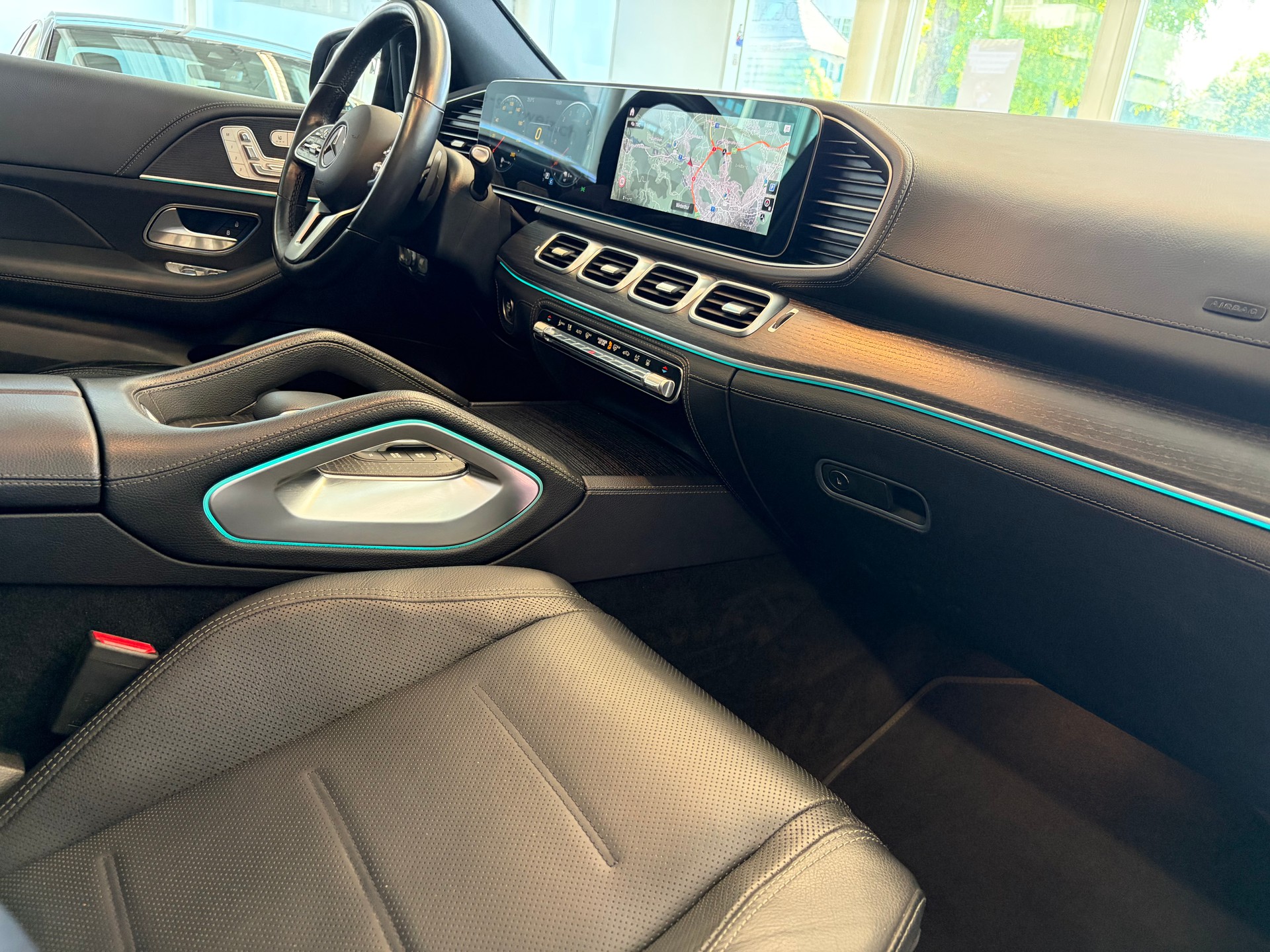 MERCEDES-BENZ GLE 350 e 4Matic AMG Line | CH | Gratis Service | AHK | MBUX | Burmester | PREMIUM PLUS | Sitzklima |-image-31