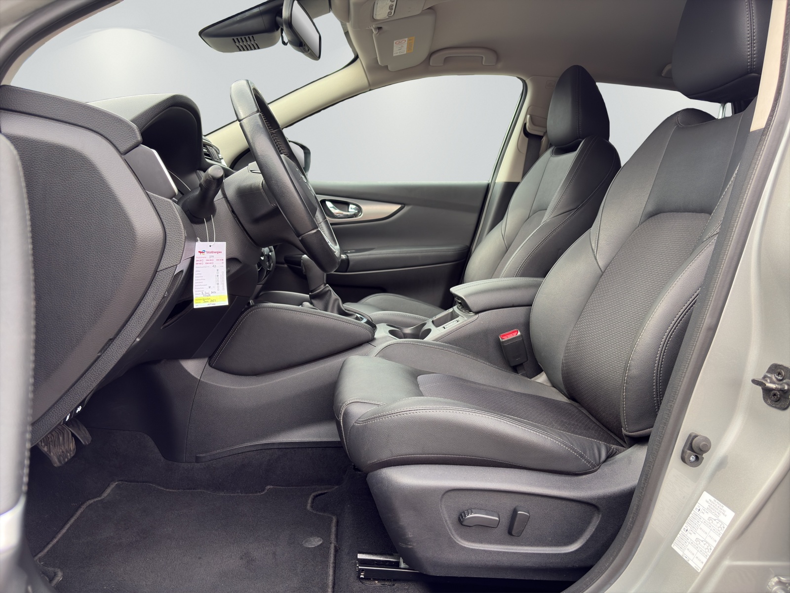 NISSAN Qashqai 1.7 dCi Tekna 4x4-image-8