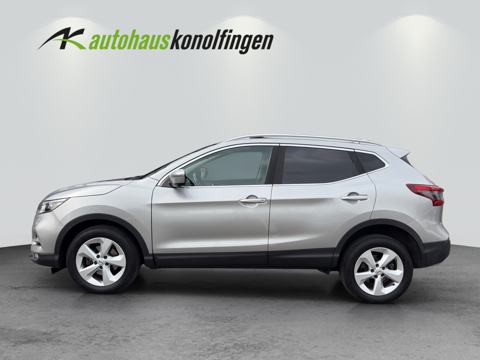 NISSAN Qashqai 1.7 dCi Tekna 4x4-showroom-element-1