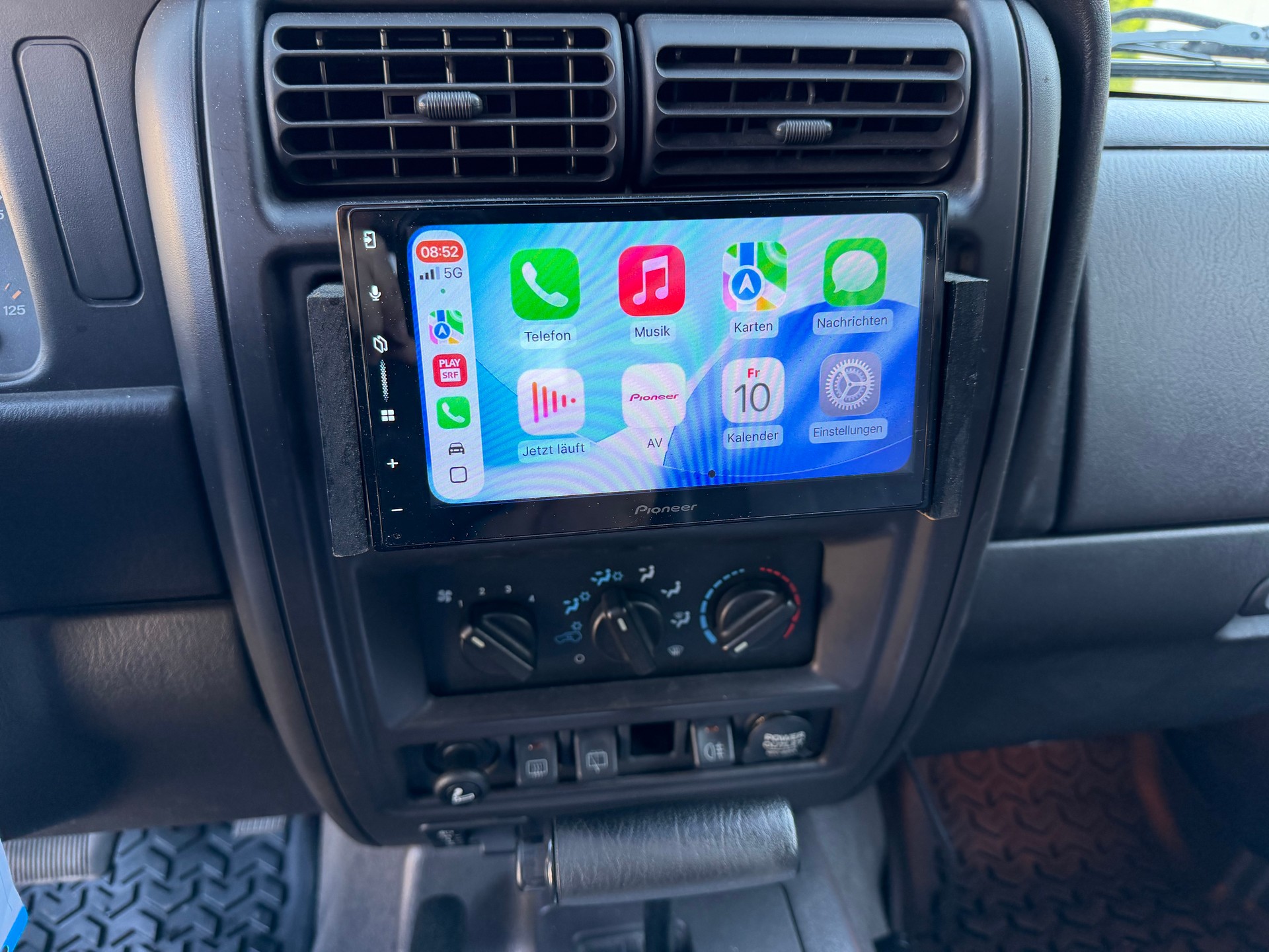 JEEP Cherokee 4.0 Classic-image-11
